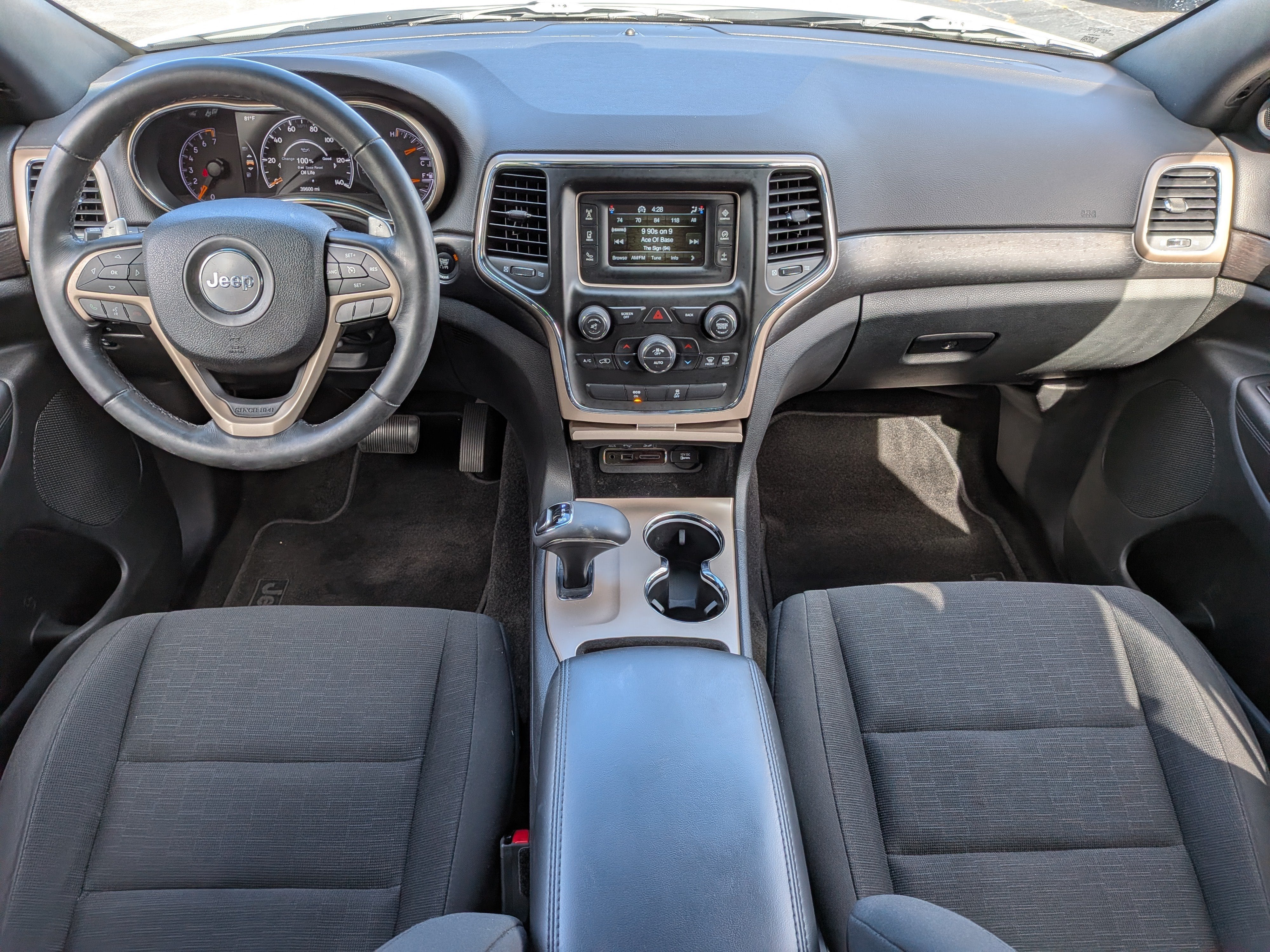 2015 Jeep Grand Cherokee Laredo