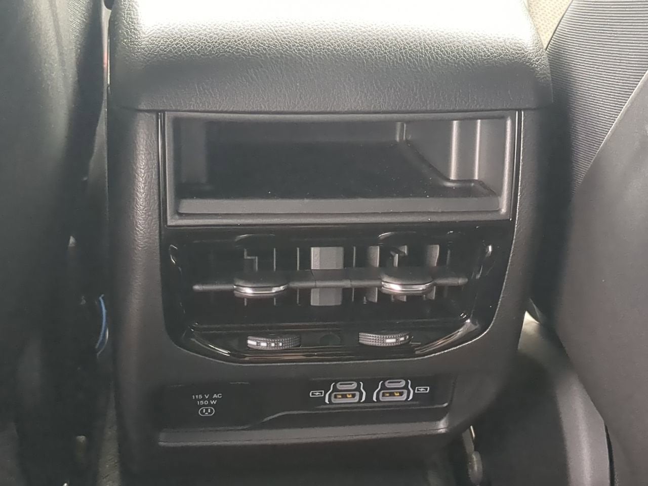 2025 Jeep Grand Cherokee Altitude 4x2