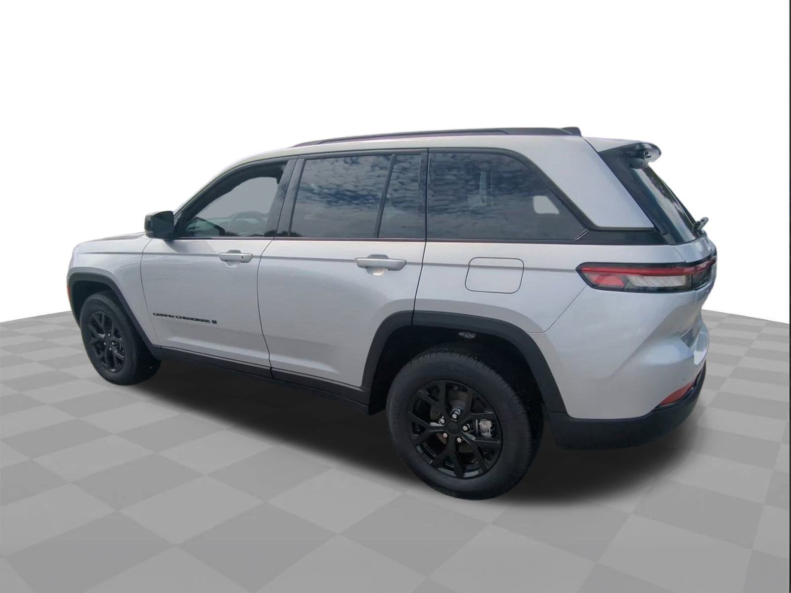 2025 Jeep Grand Cherokee Altitude 4x2