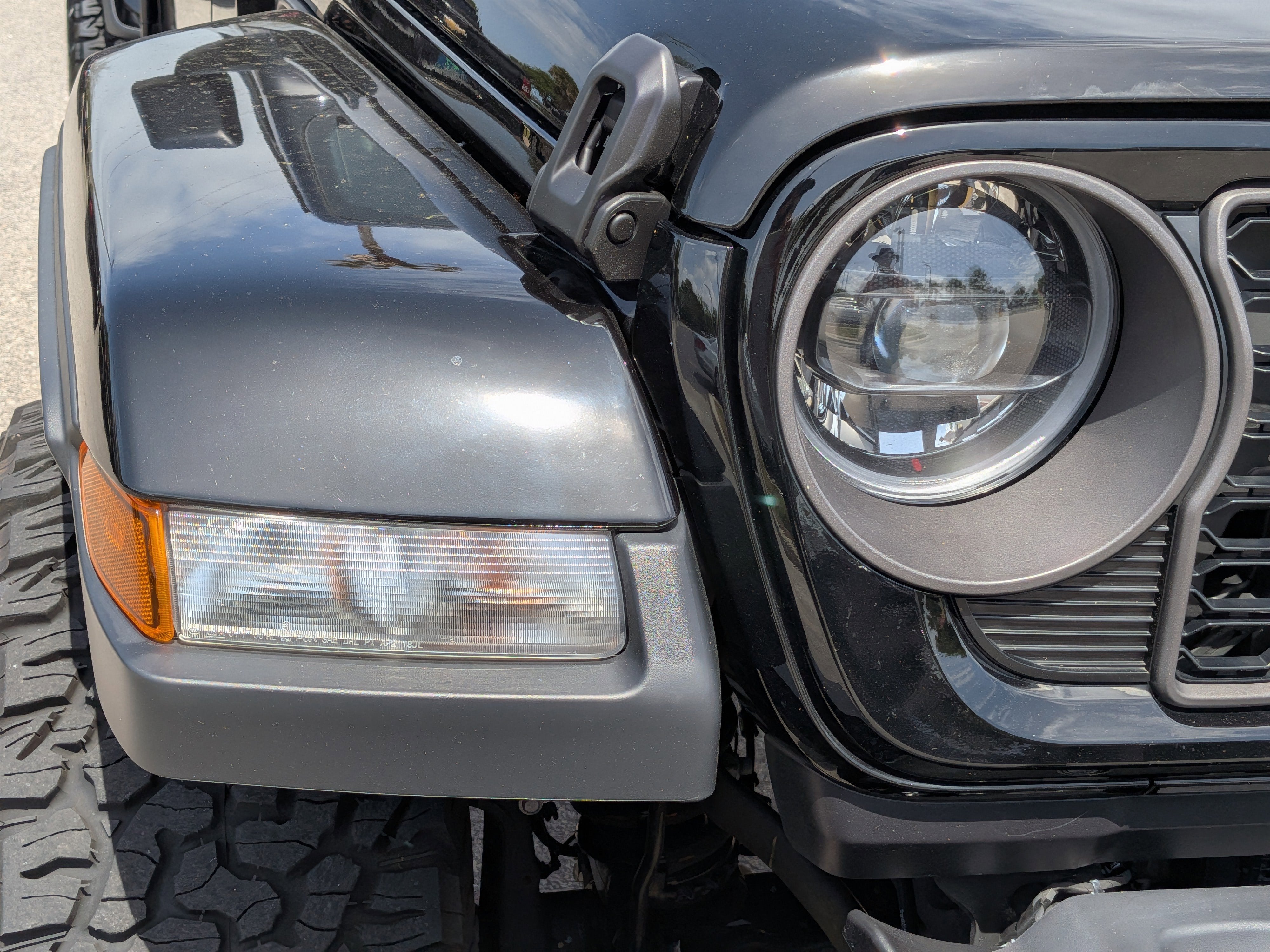 2024 Jeep Gladiator Sport S