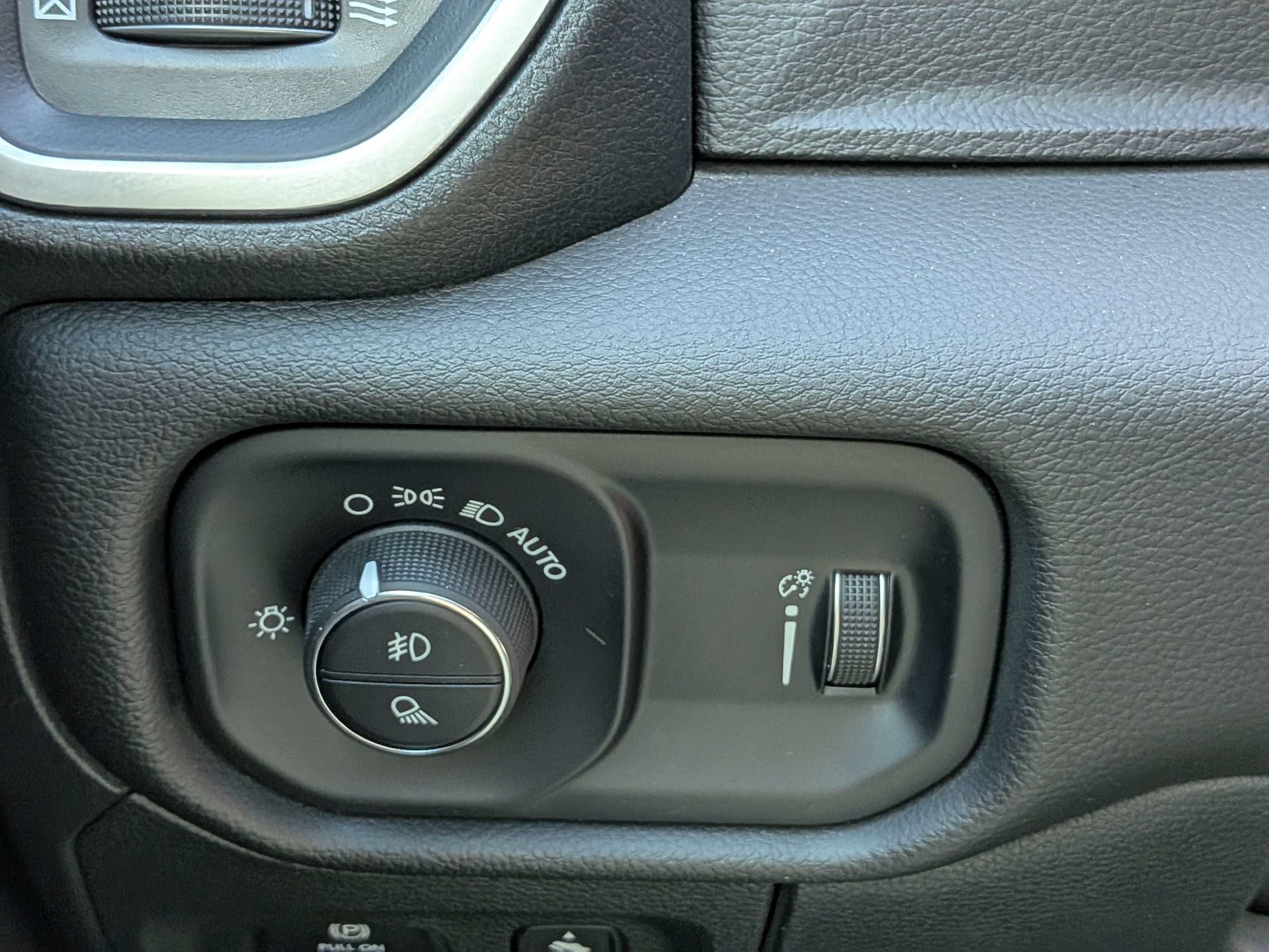 2025 RAM 1500 Big Horn Crew Cab 4x2 5'7" Box
