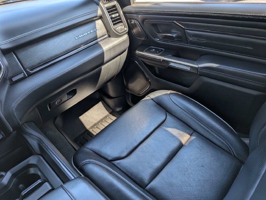 2023 RAM 1500 Limited Crew Cab 4x2 5'7" Box