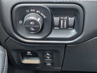 2023 RAM 1500 Limited Crew Cab 4x2 5'7" Box