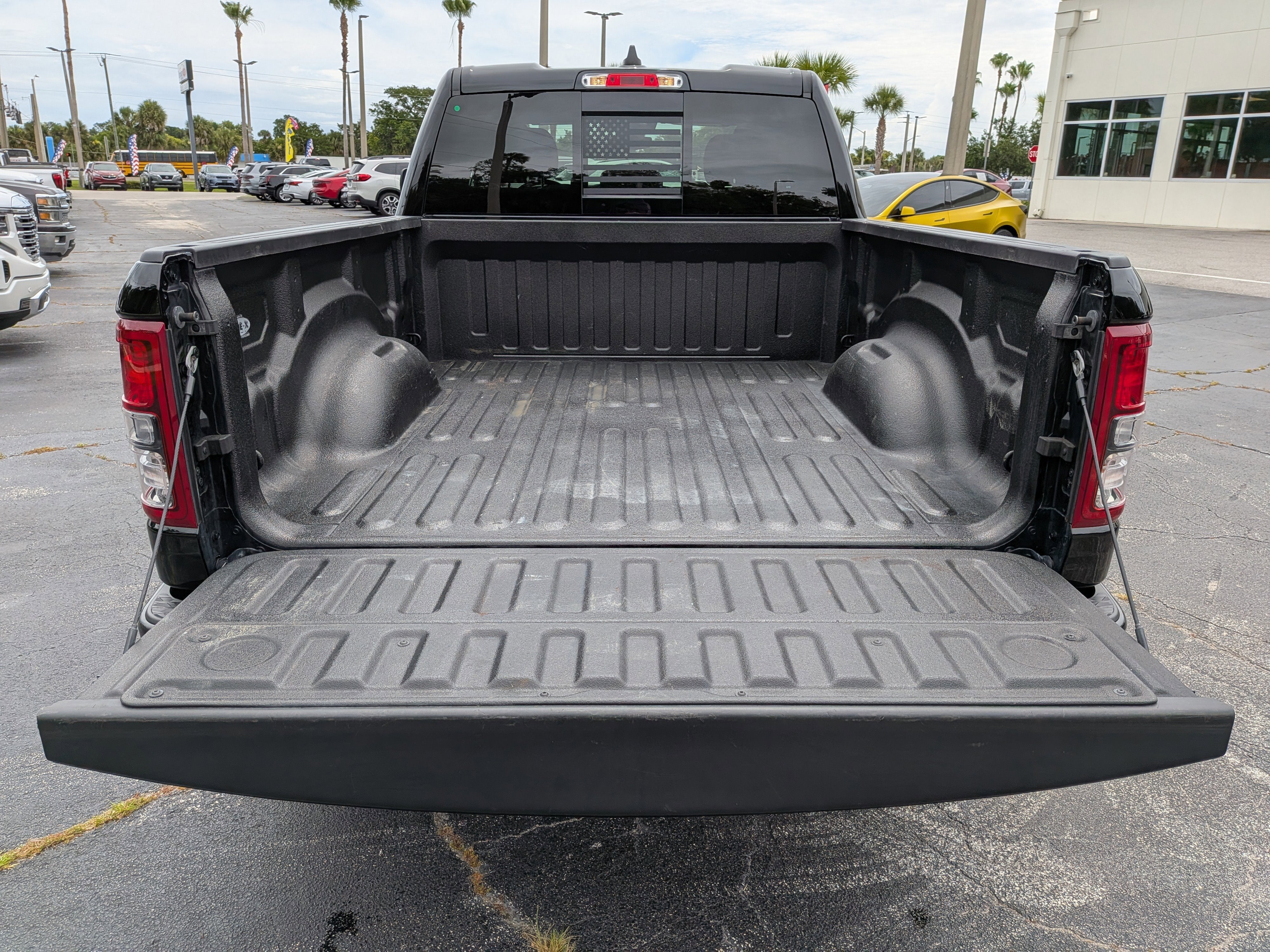 2021 RAM 1500 Big Horn Quad Cab 4x4 6'4" Box