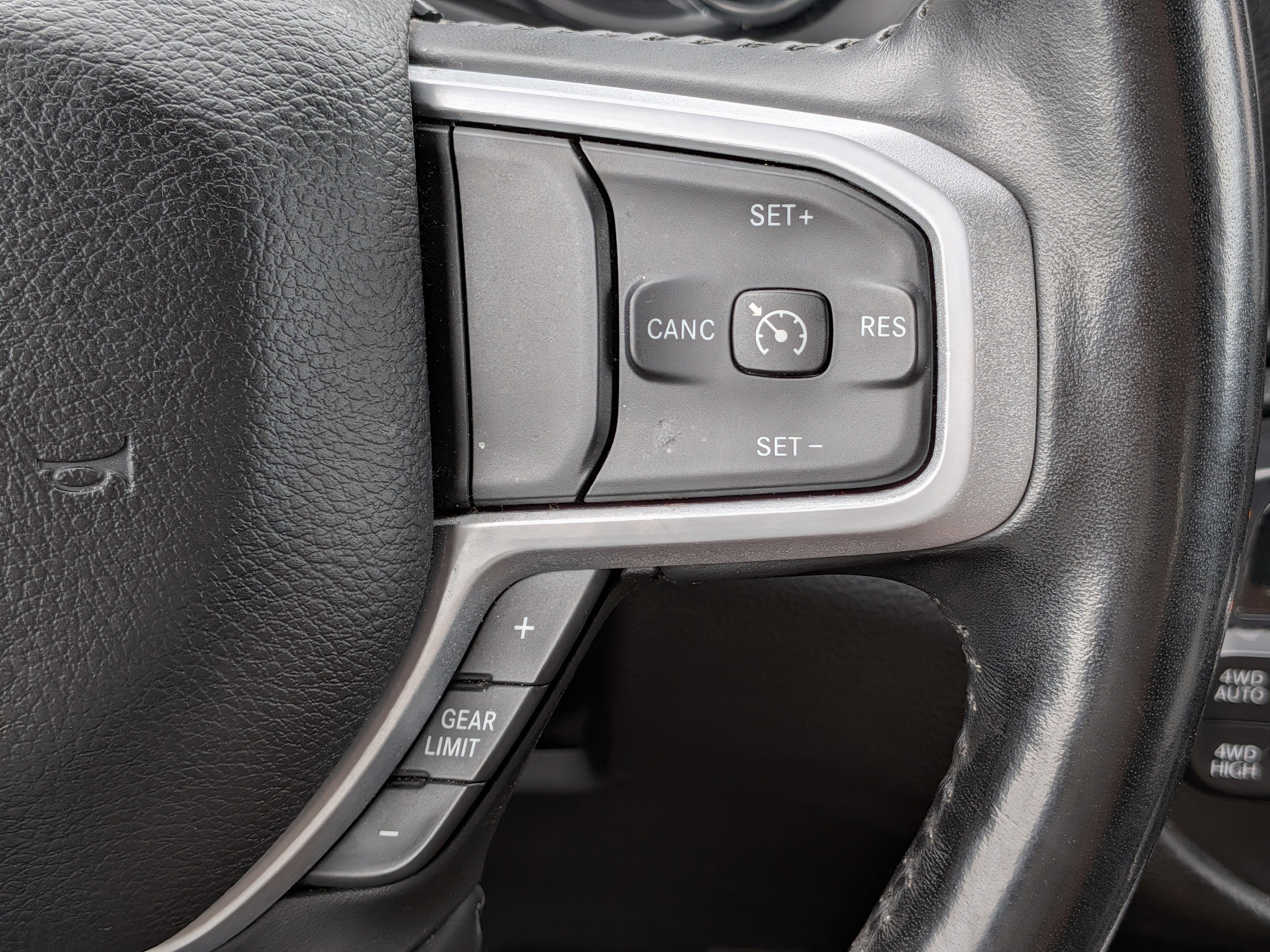 2021 RAM 1500 Big Horn Quad Cab 4x4 6'4" Box