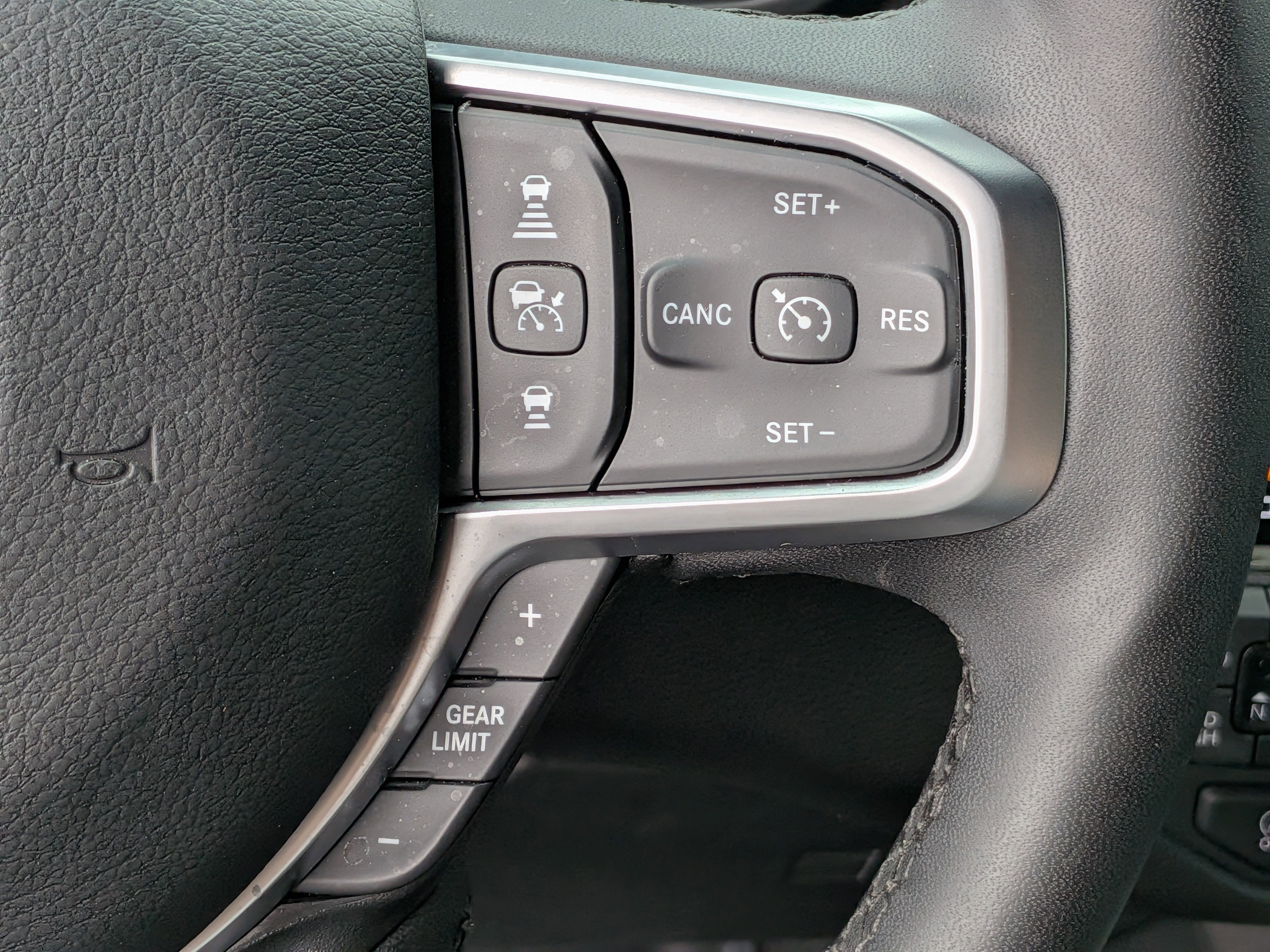 2025 RAM 1500 Big Horn Crew Cab 4x4 5'7" Box