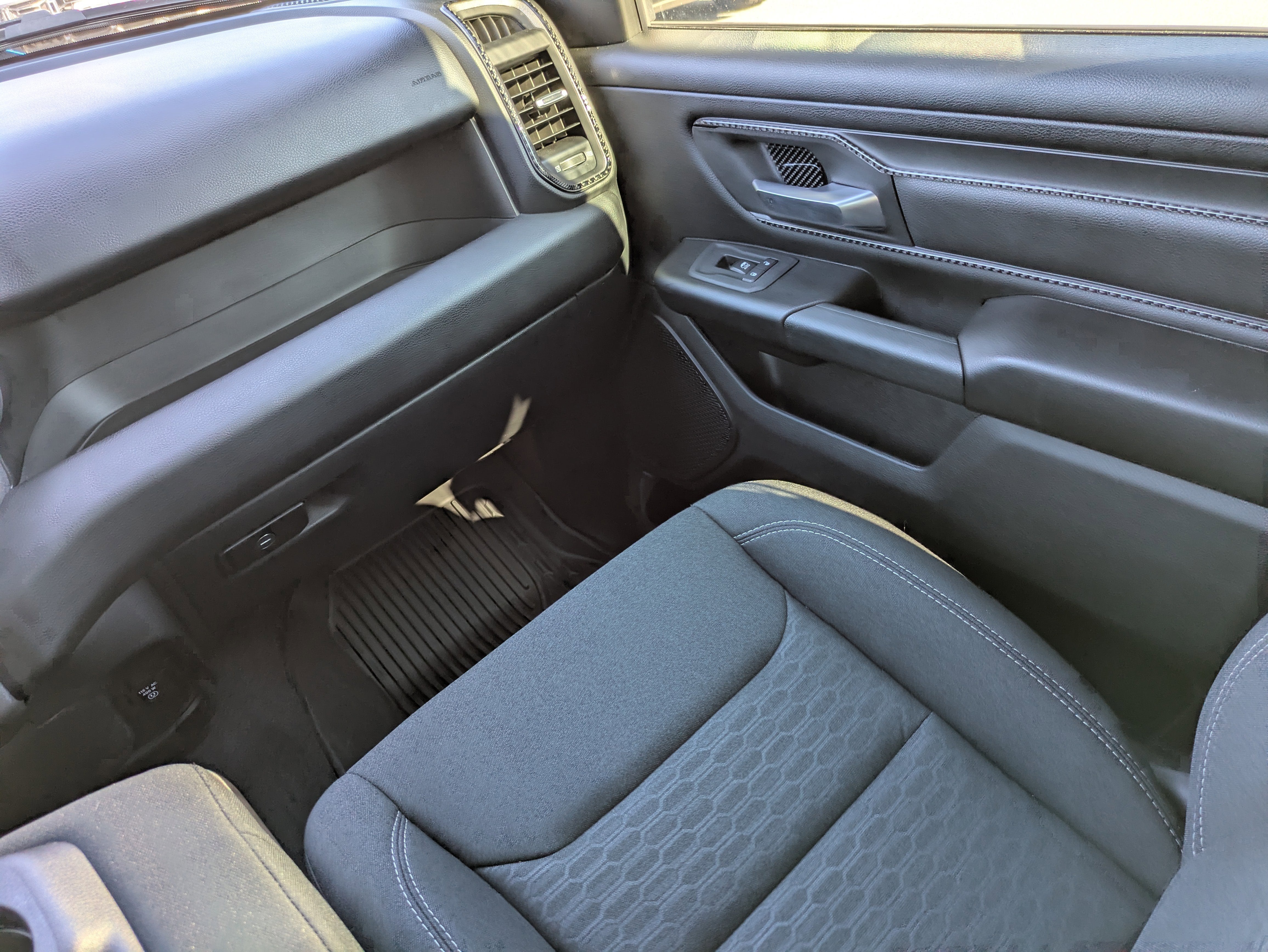 2025 RAM 1500 Warlock Crew Cab 4x4 5'7" Box