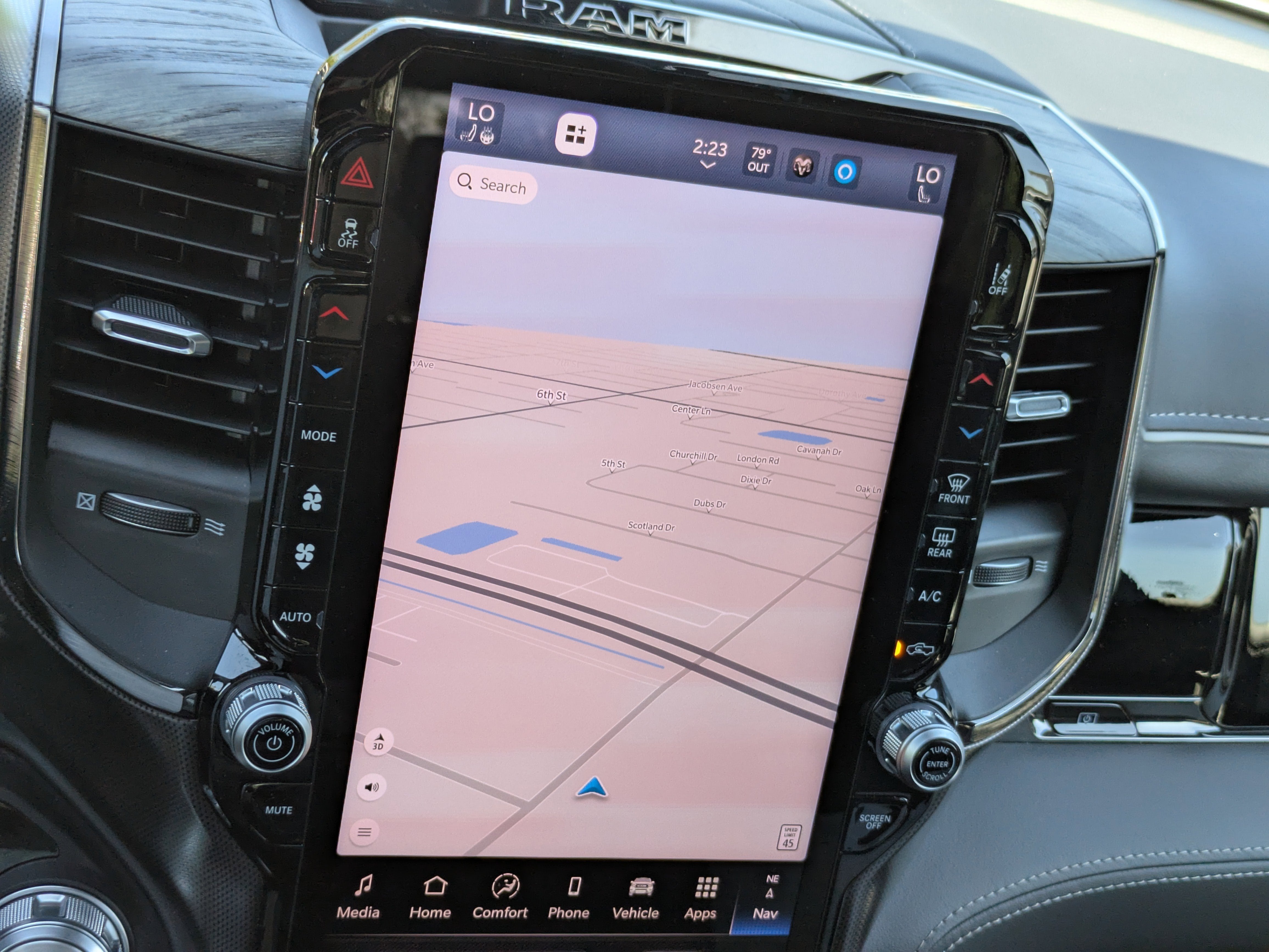 2025 RAM 1500 Limited Crew Cab 4x4 5'7" Box