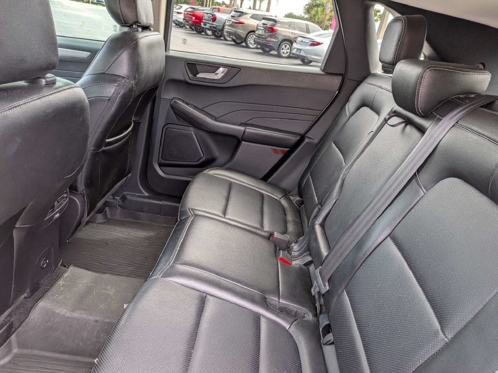 2022 Ford Escape SEL