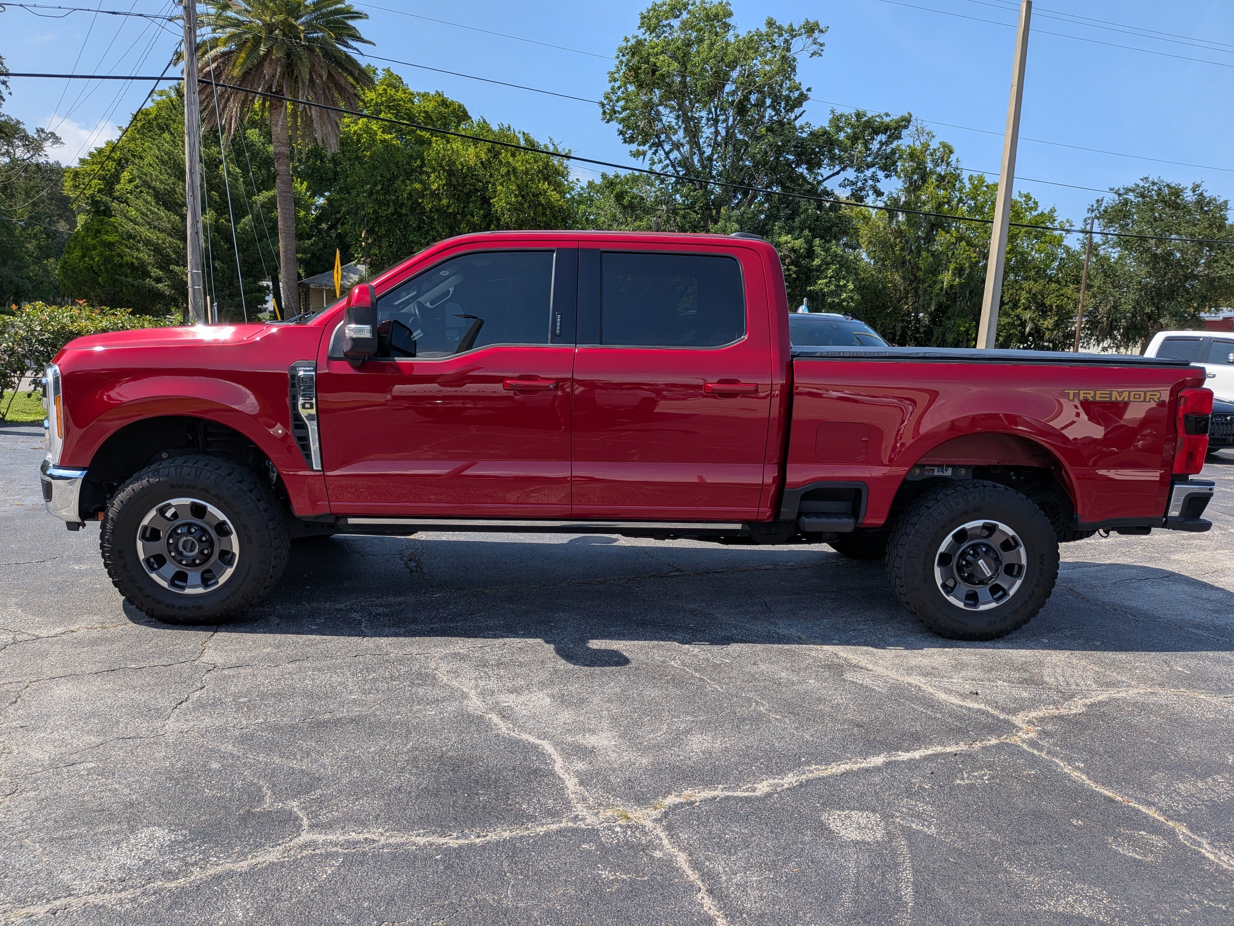 2023 Ford F-250 LARIAT