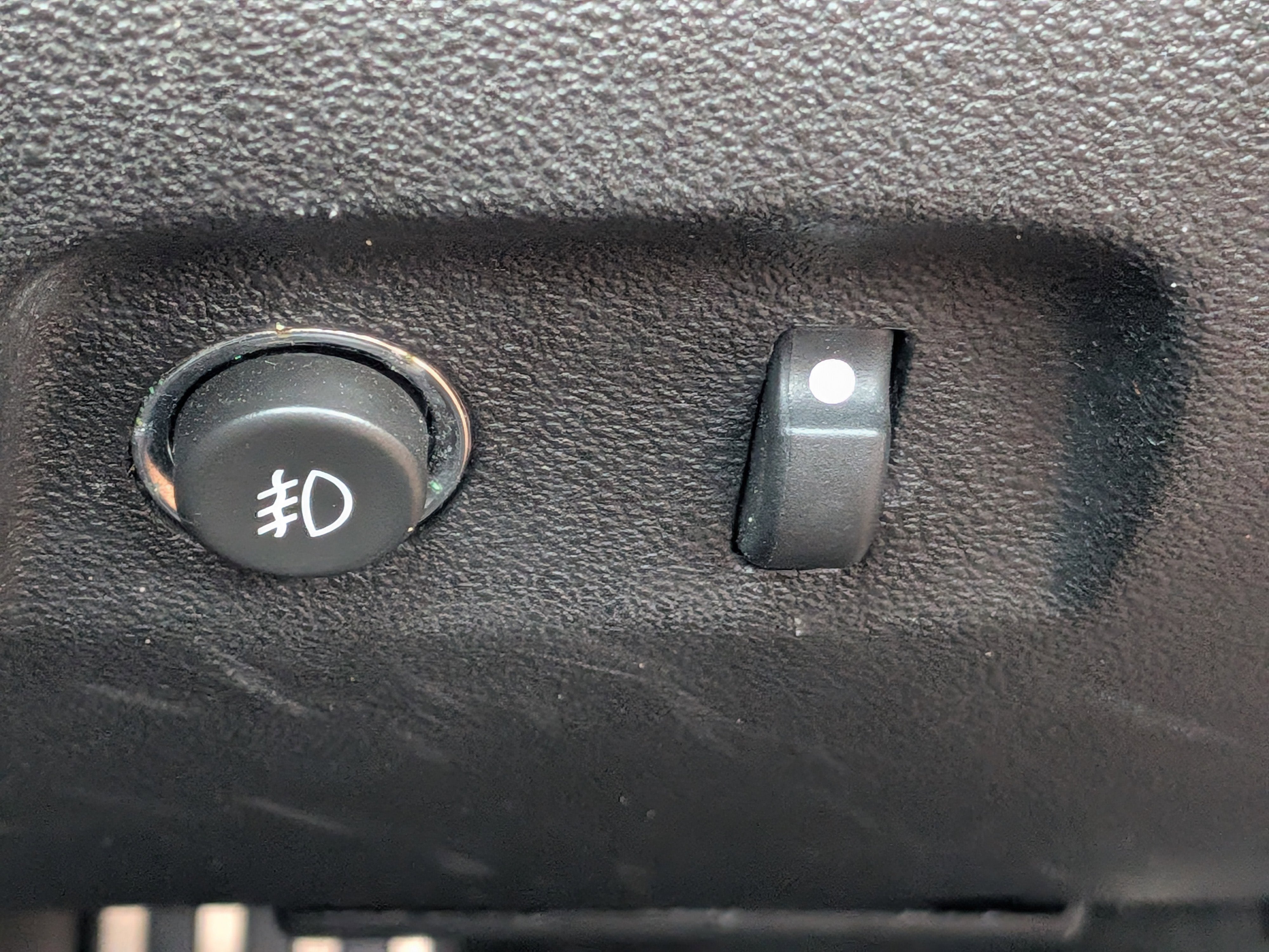 2007 Saturn Sky Base