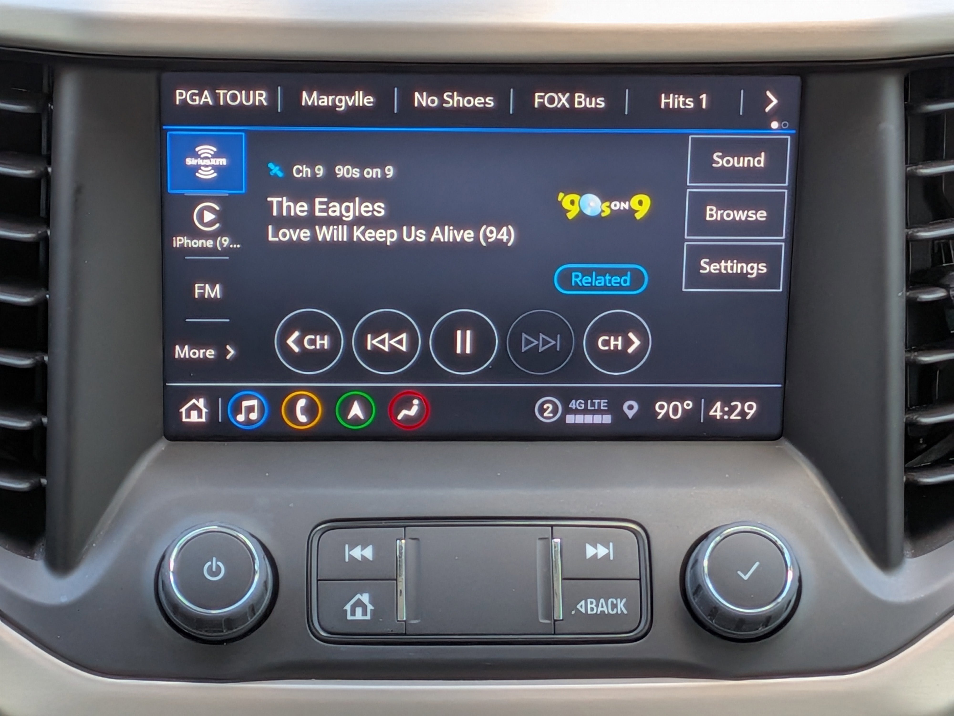 2022 GMC Acadia Denali