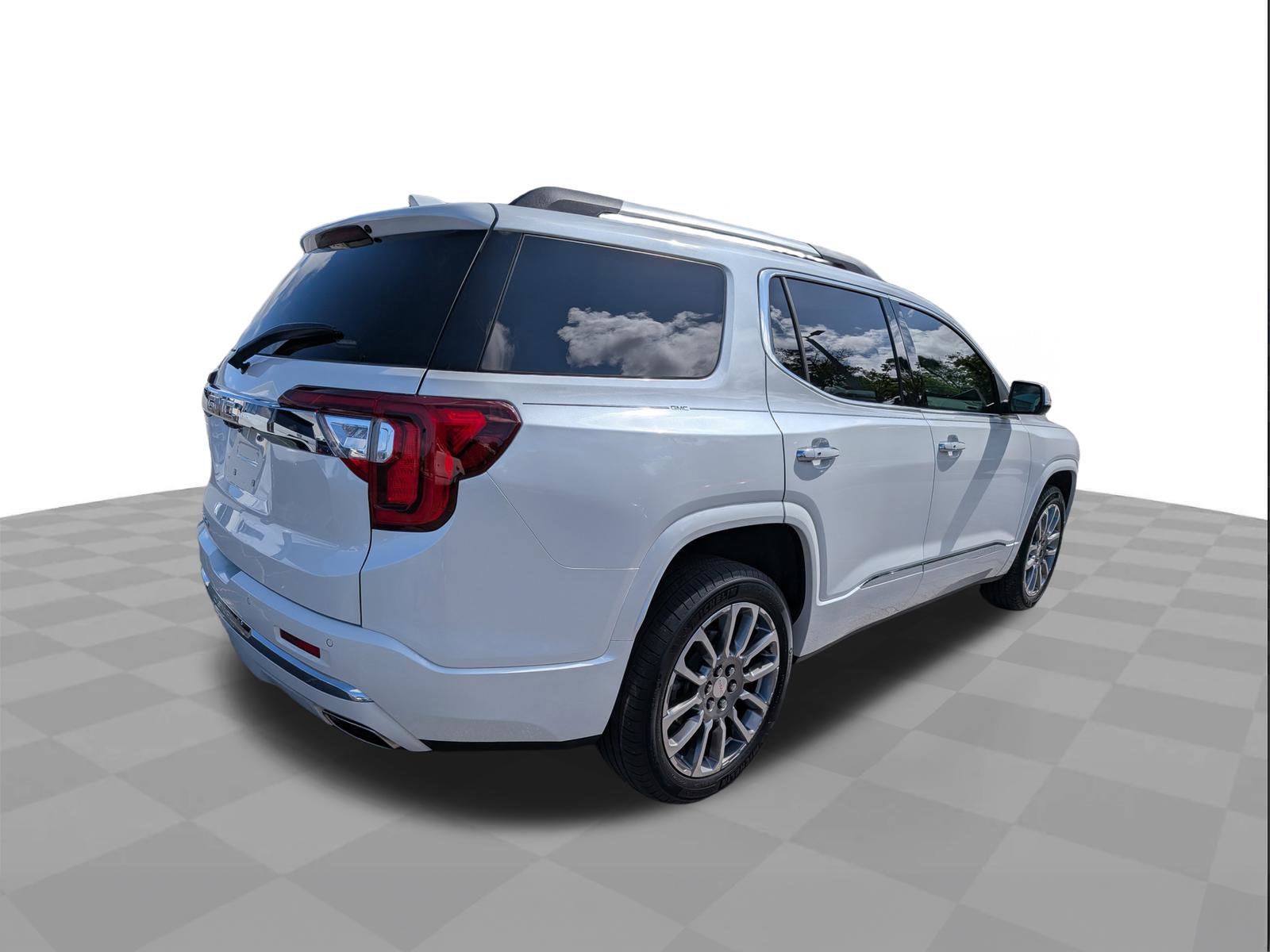 2022 GMC Acadia Denali