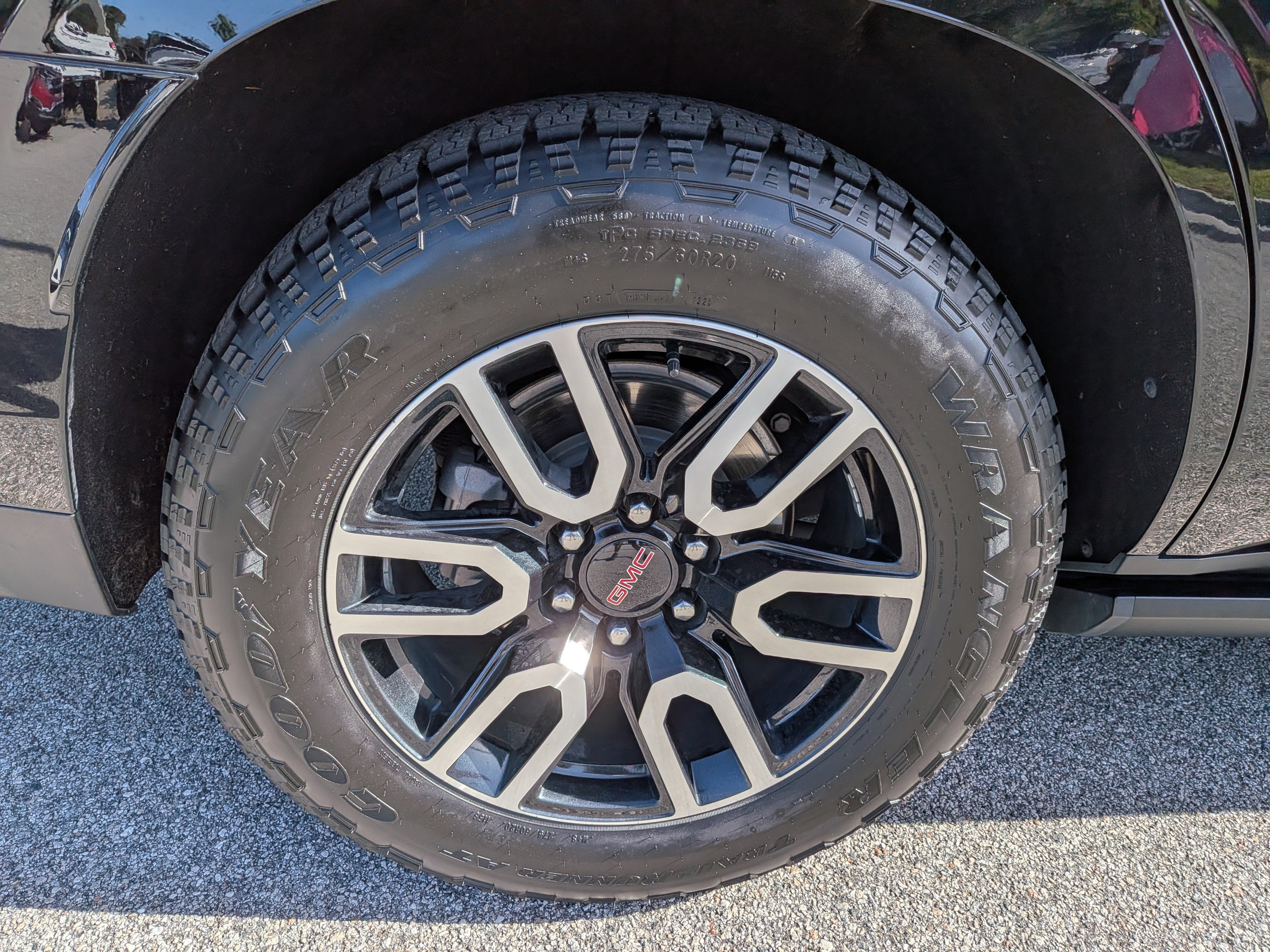 2023 GMC Yukon AT4