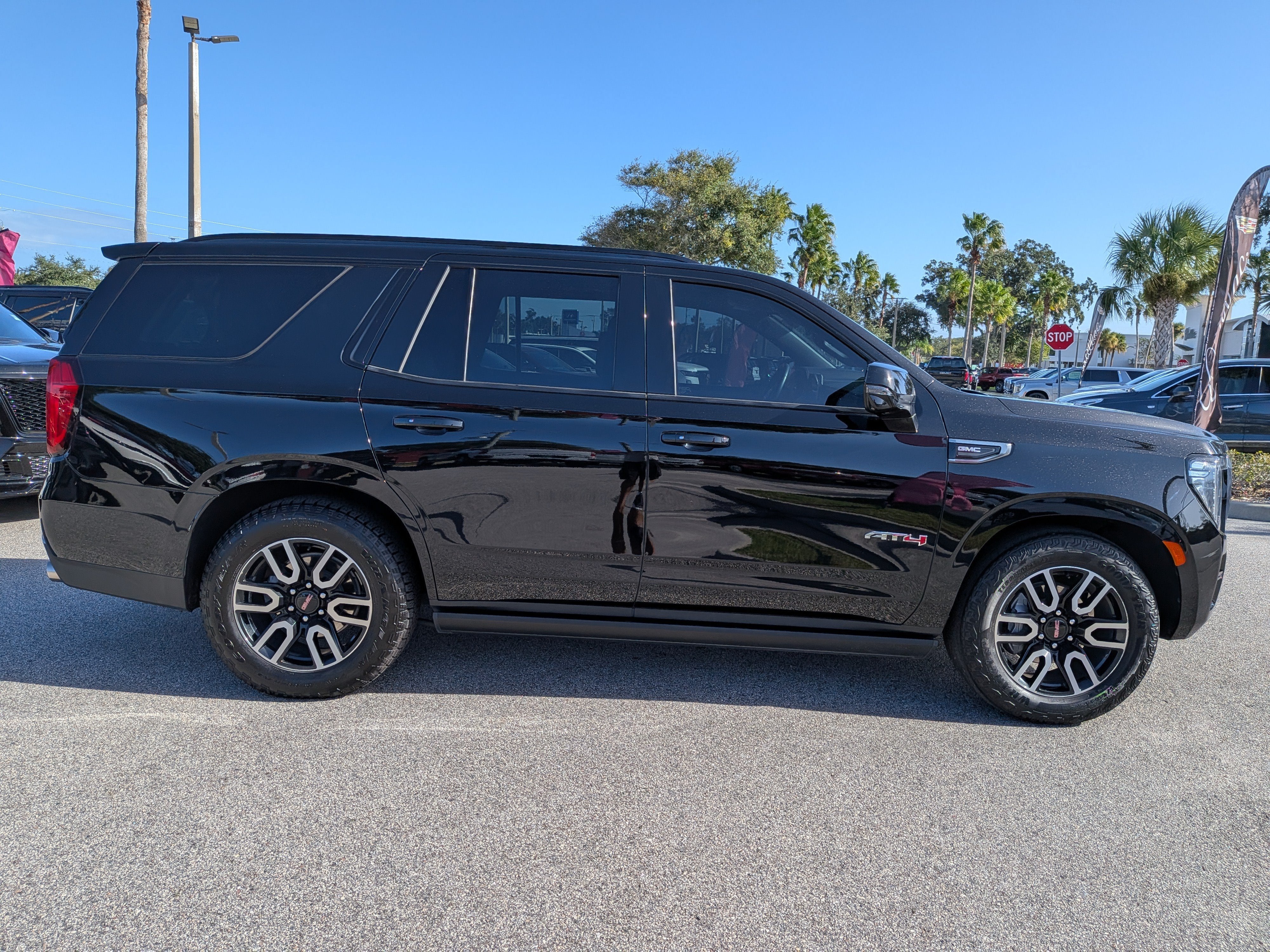 2023 GMC Yukon AT4
