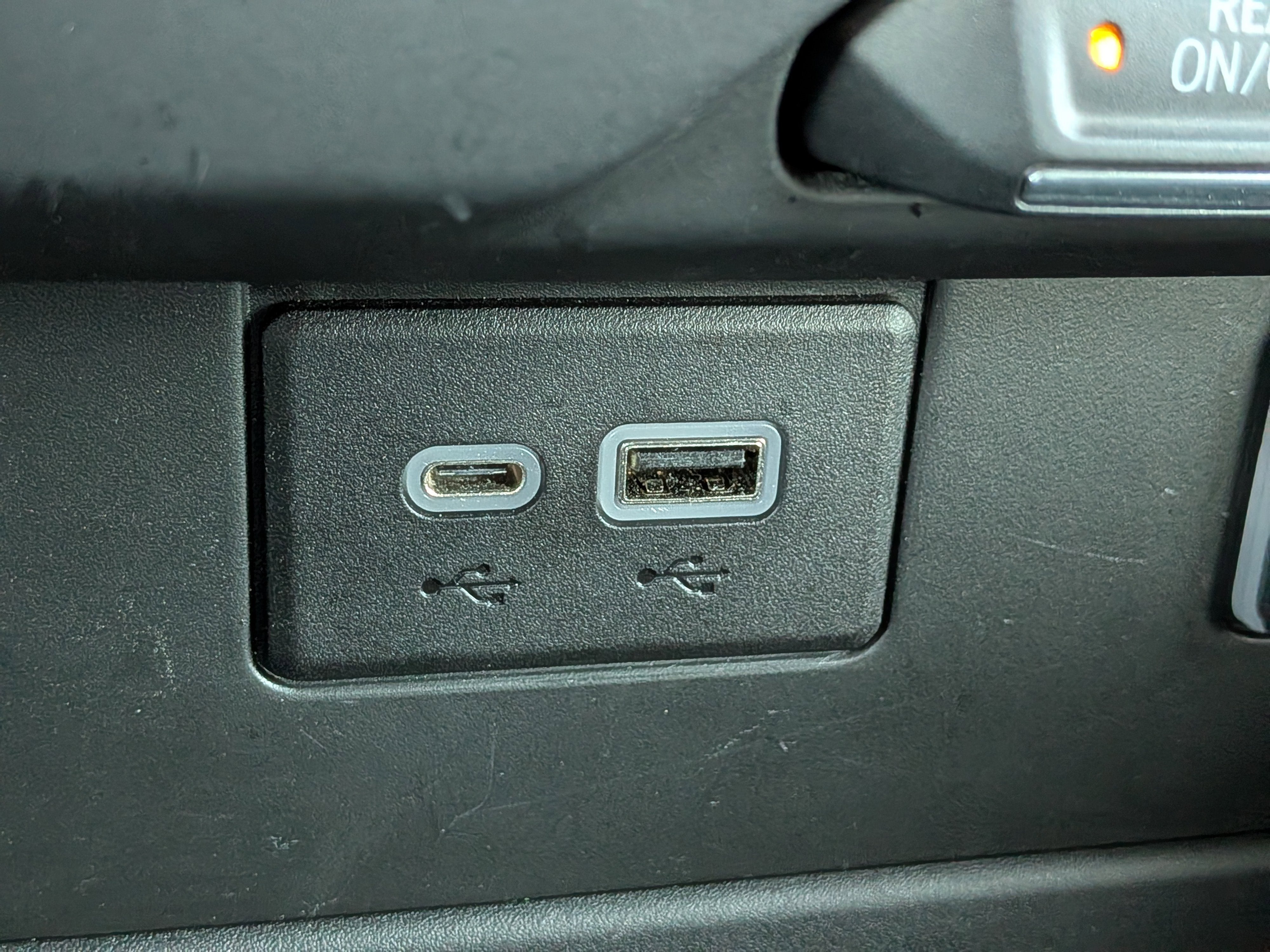 2021 Chevrolet Suburban LS