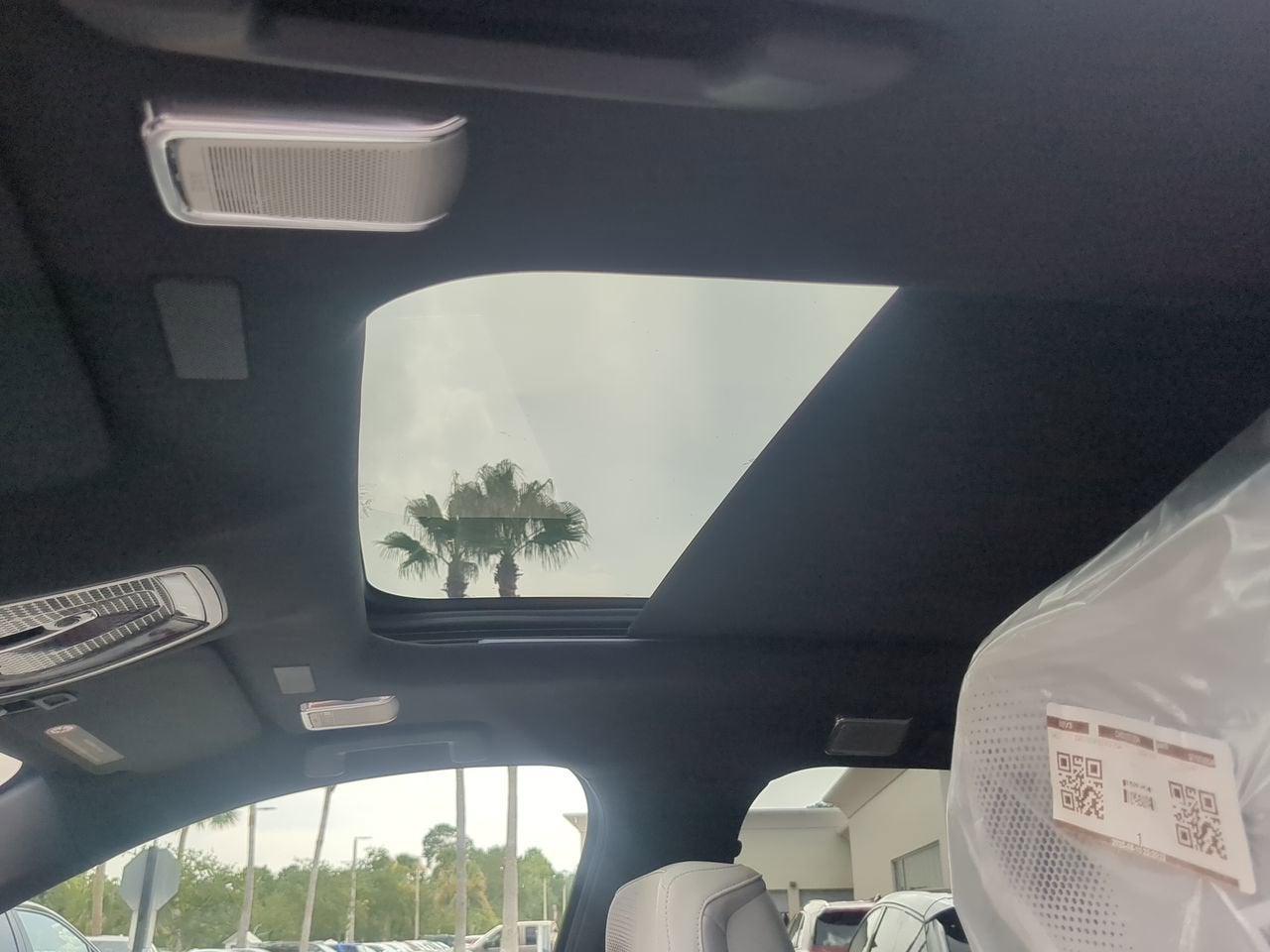 2026 Cadillac VISTIQ Luxury