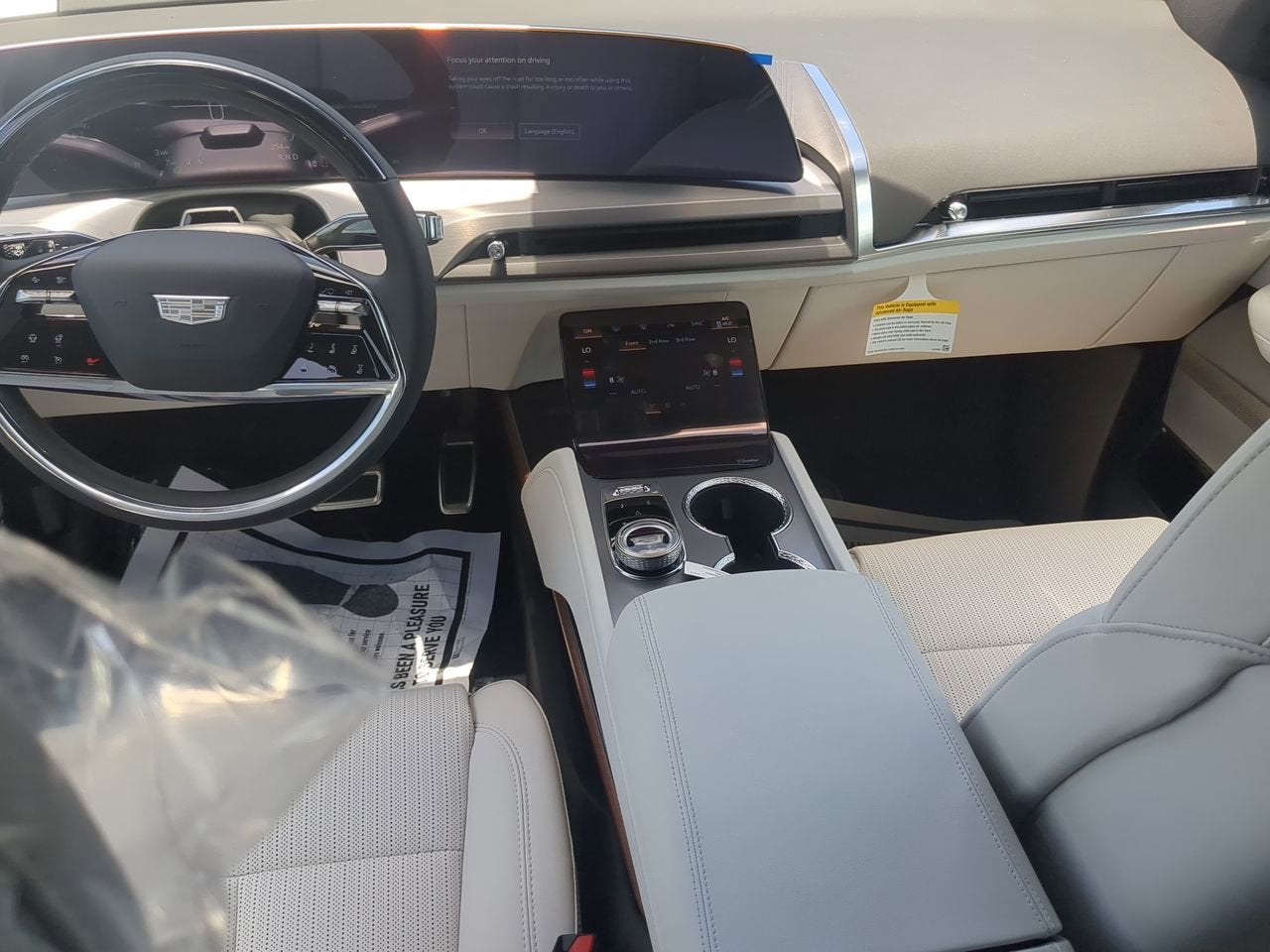 2026 Cadillac VISTIQ Sport