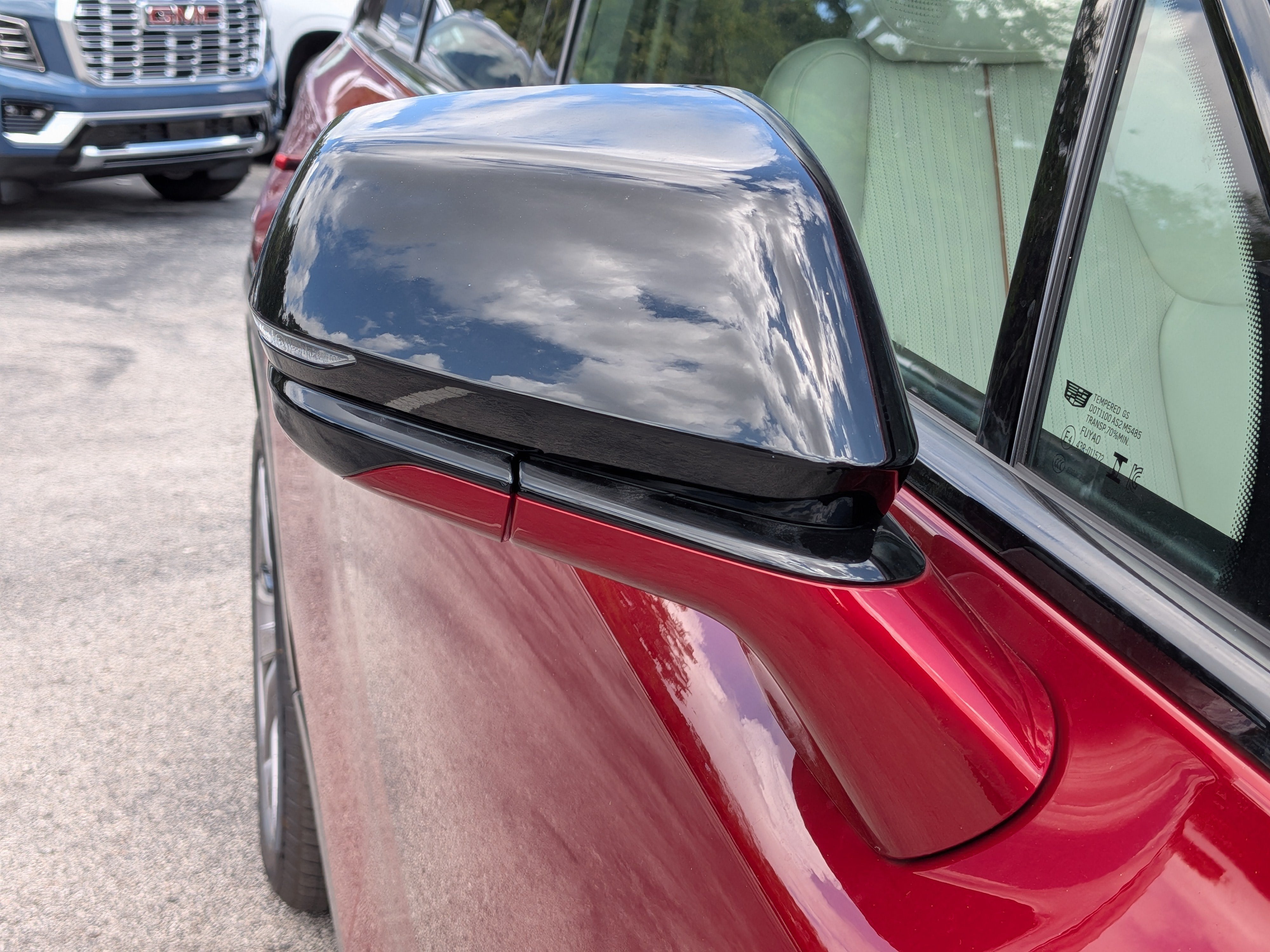 2027 Cadillac VISTIQ Sport