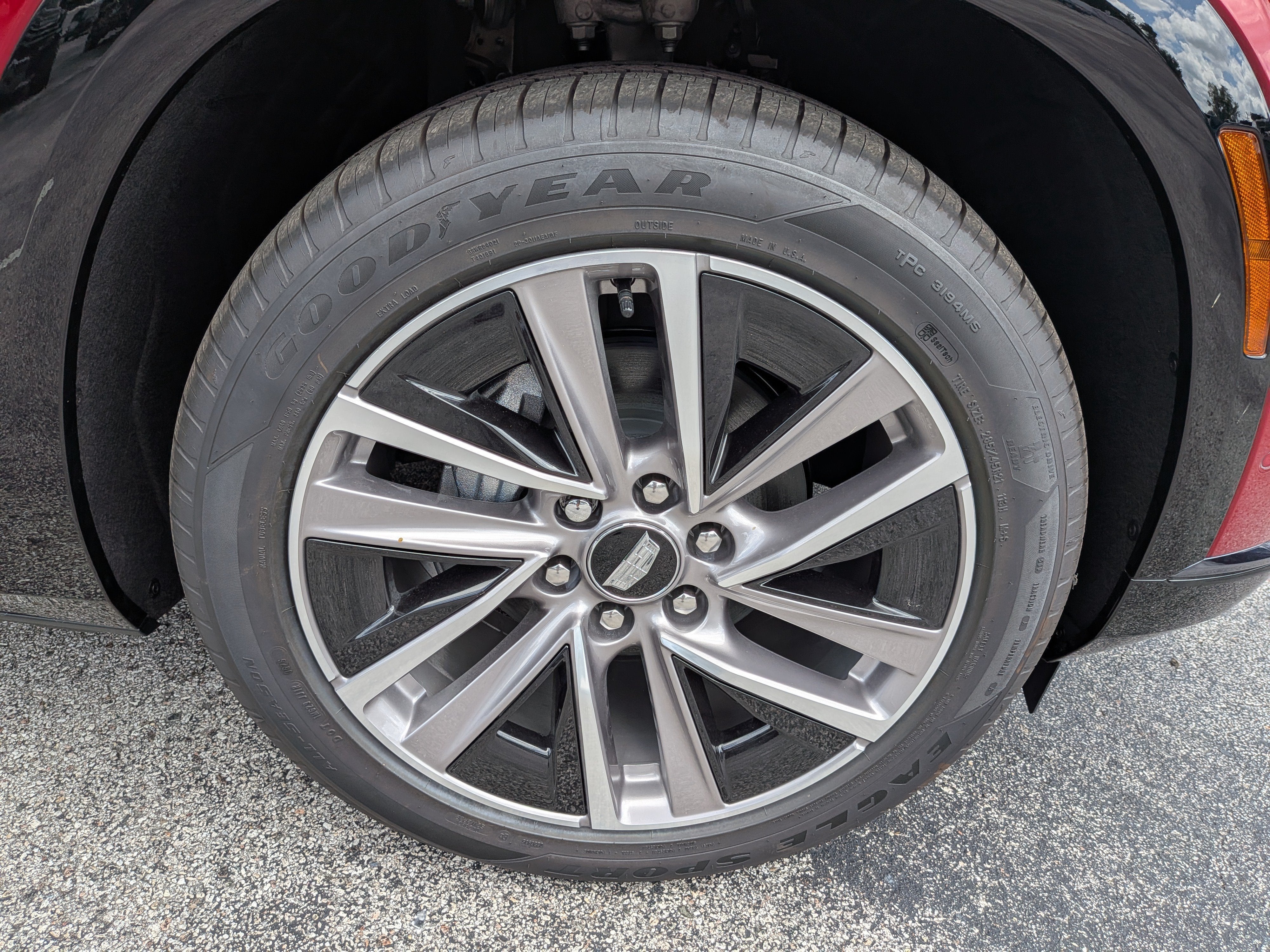 2027 Cadillac VISTIQ Sport