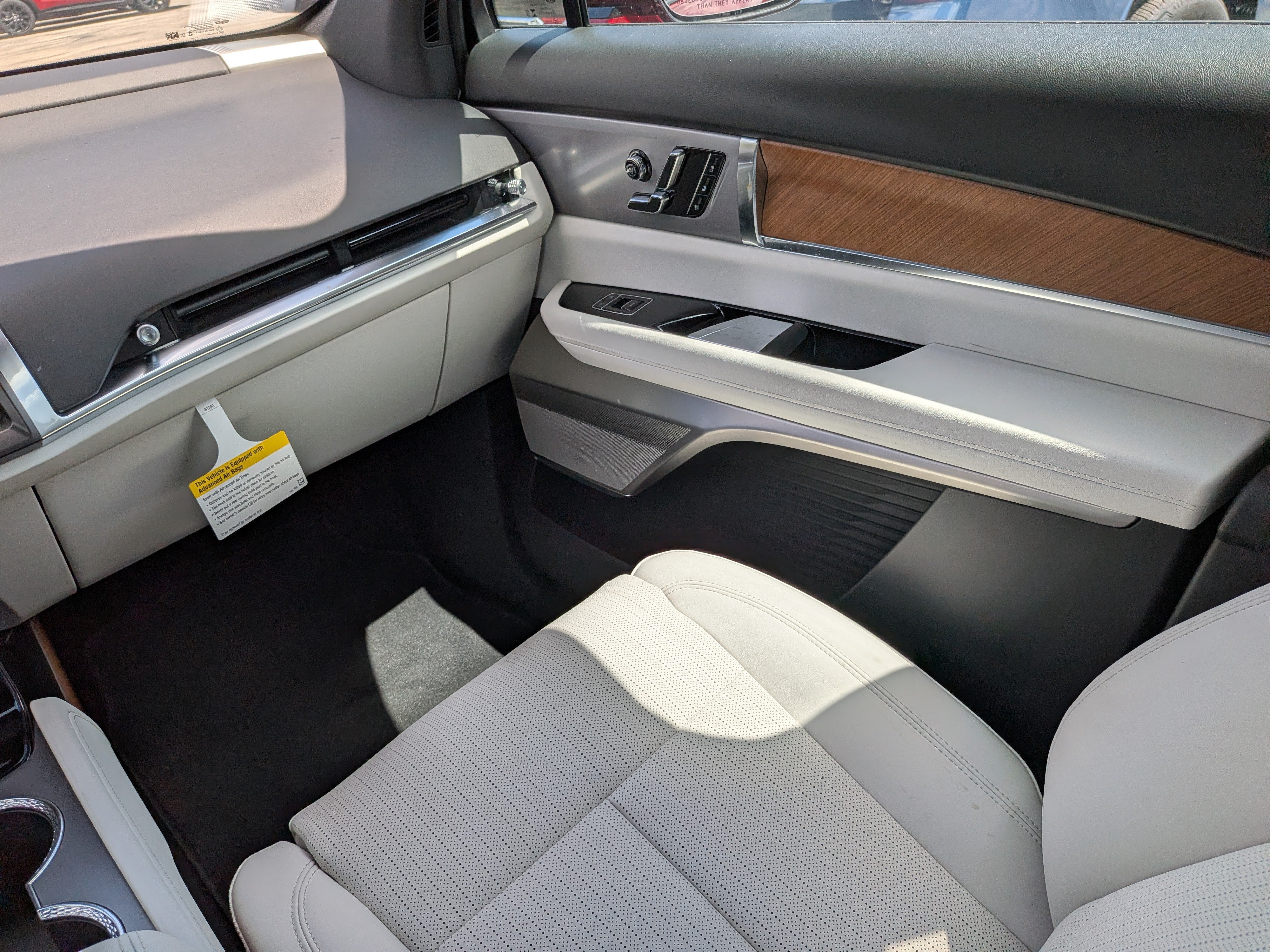 2027 Cadillac VISTIQ Sport