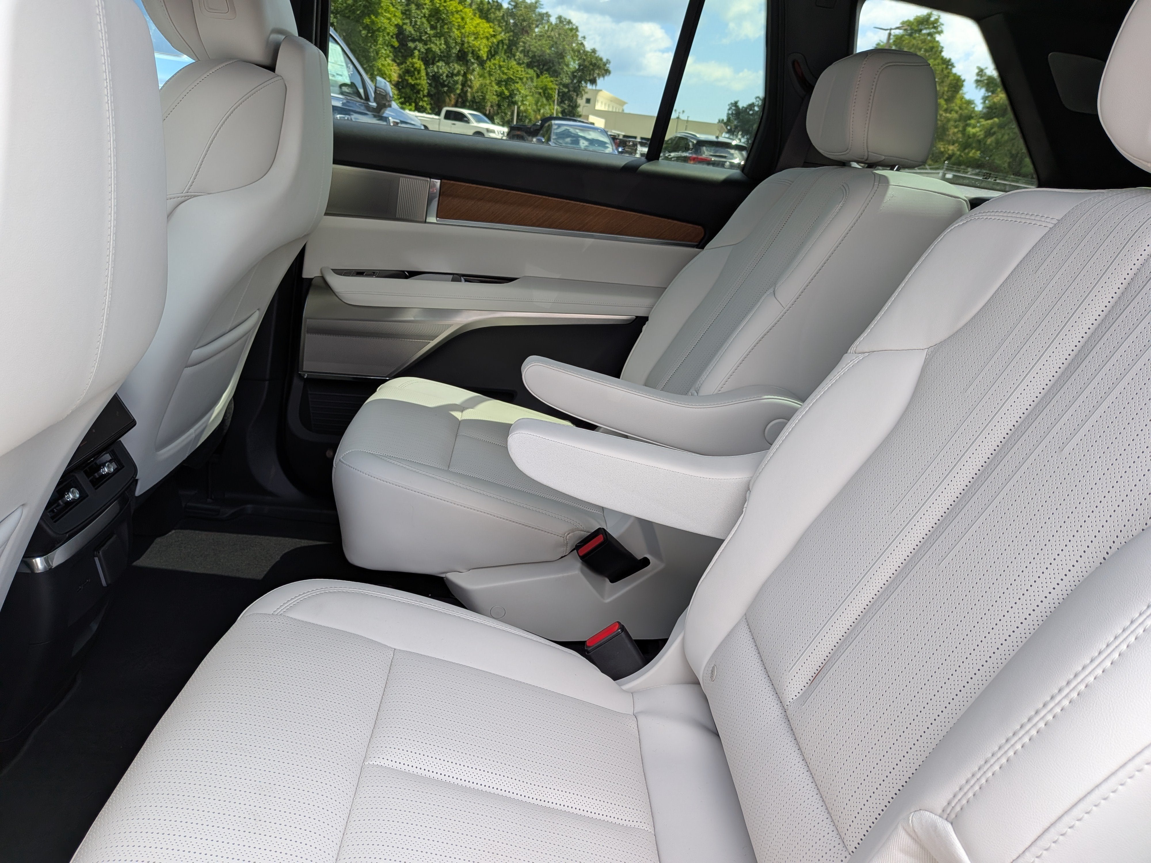 2027 Cadillac VISTIQ Sport