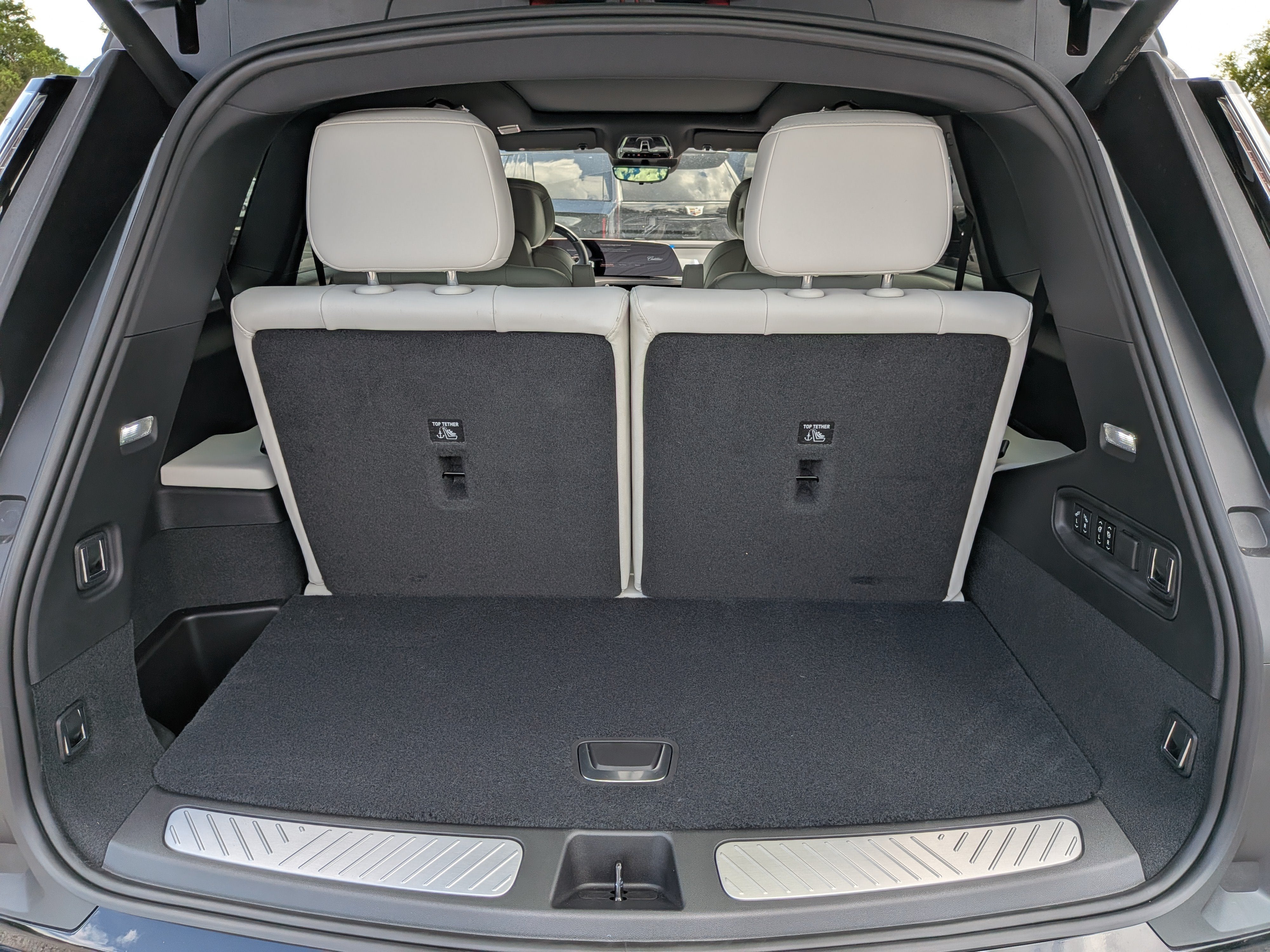 2027 Cadillac VISTIQ Sport