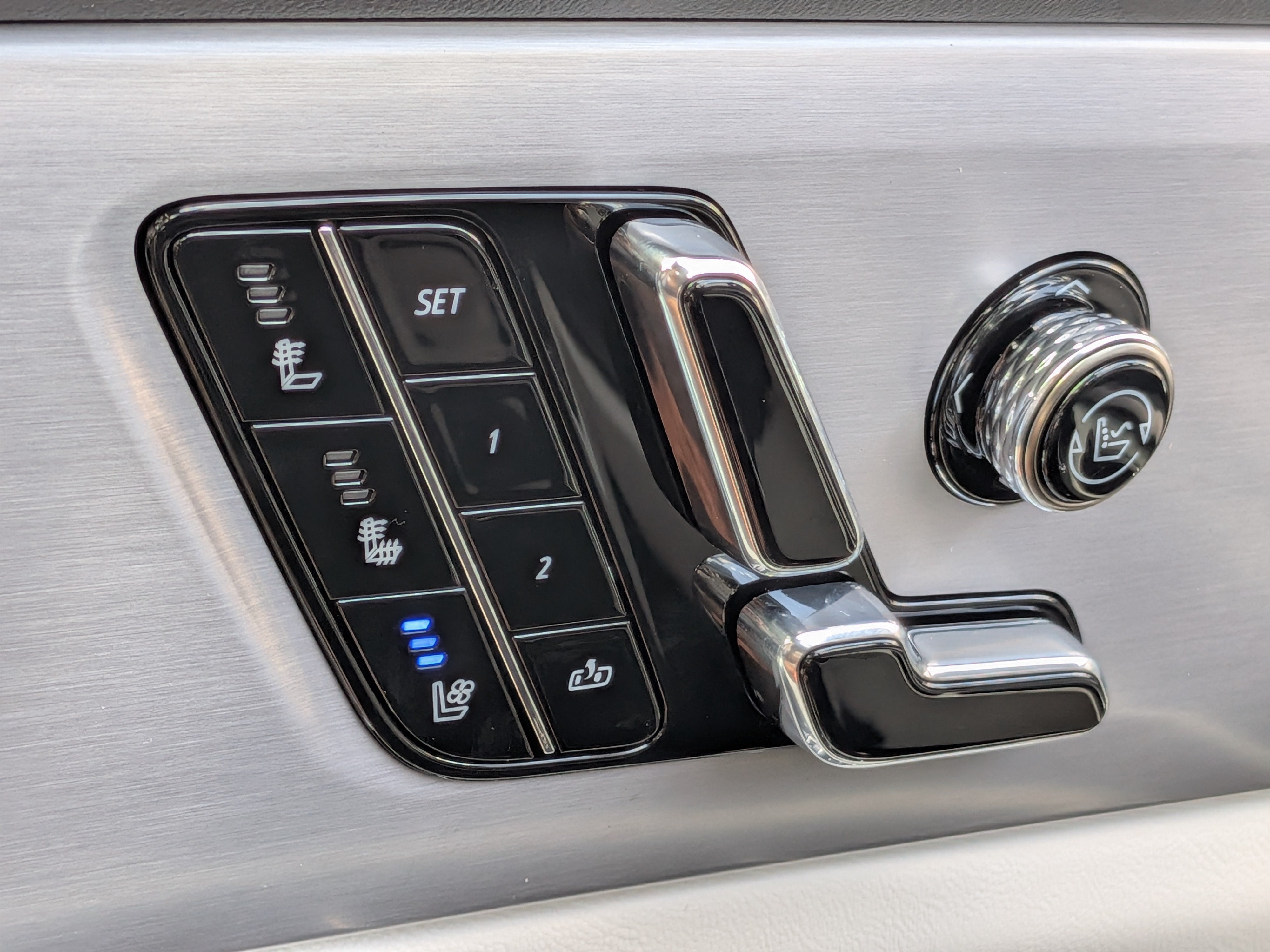 2027 Cadillac VISTIQ Sport
