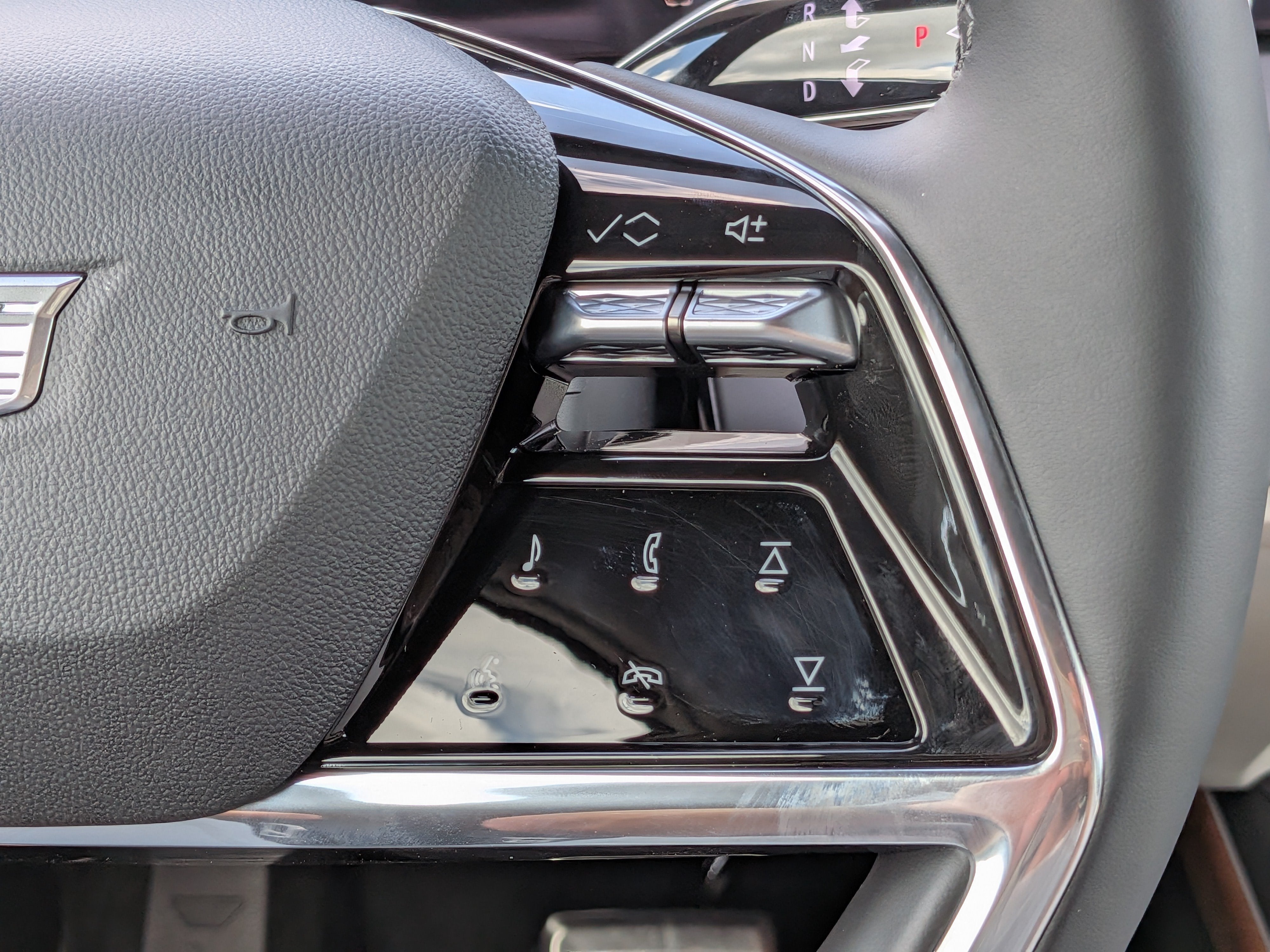 2027 Cadillac VISTIQ Sport