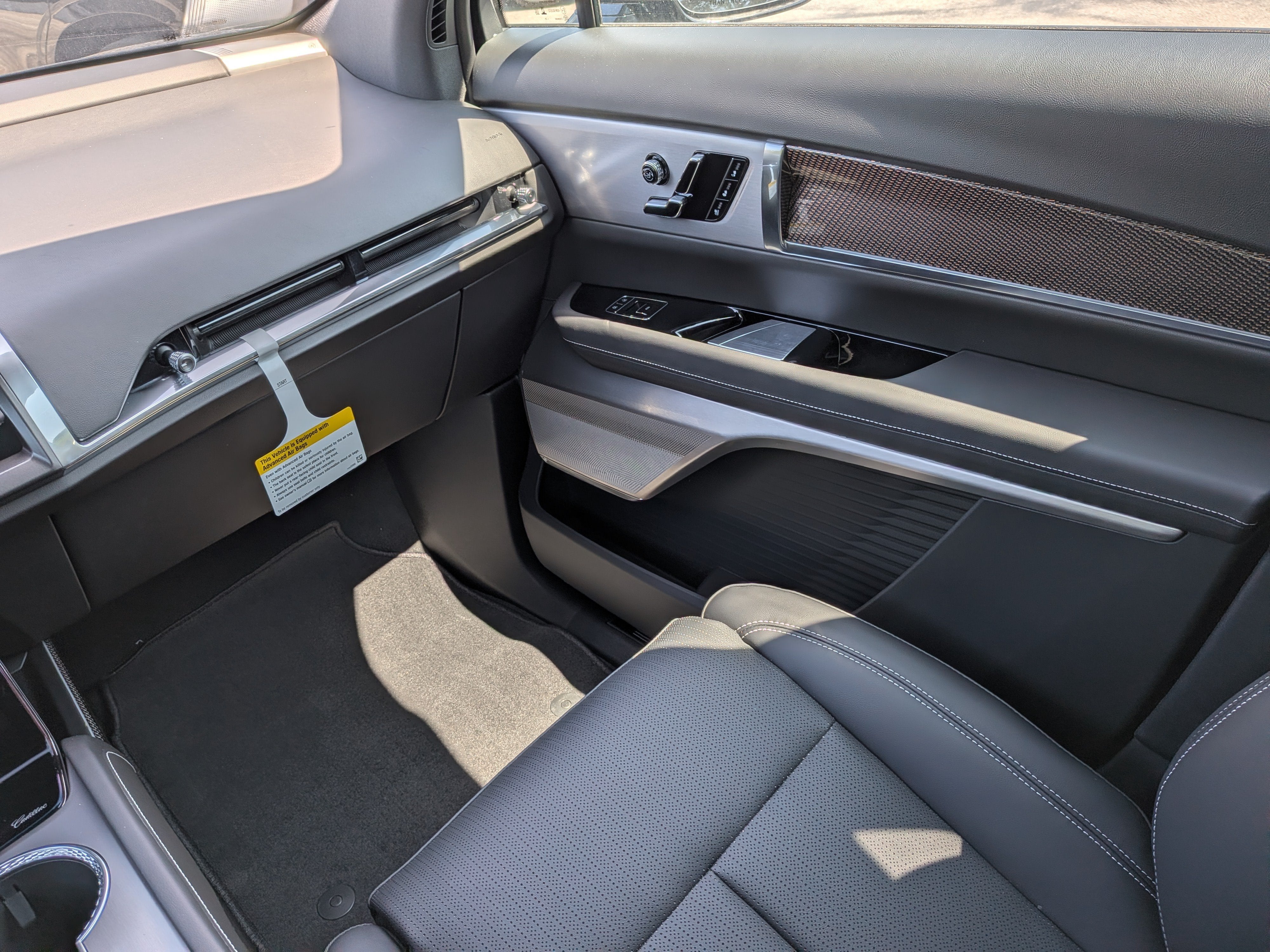 2027 Cadillac VISTIQ Sport