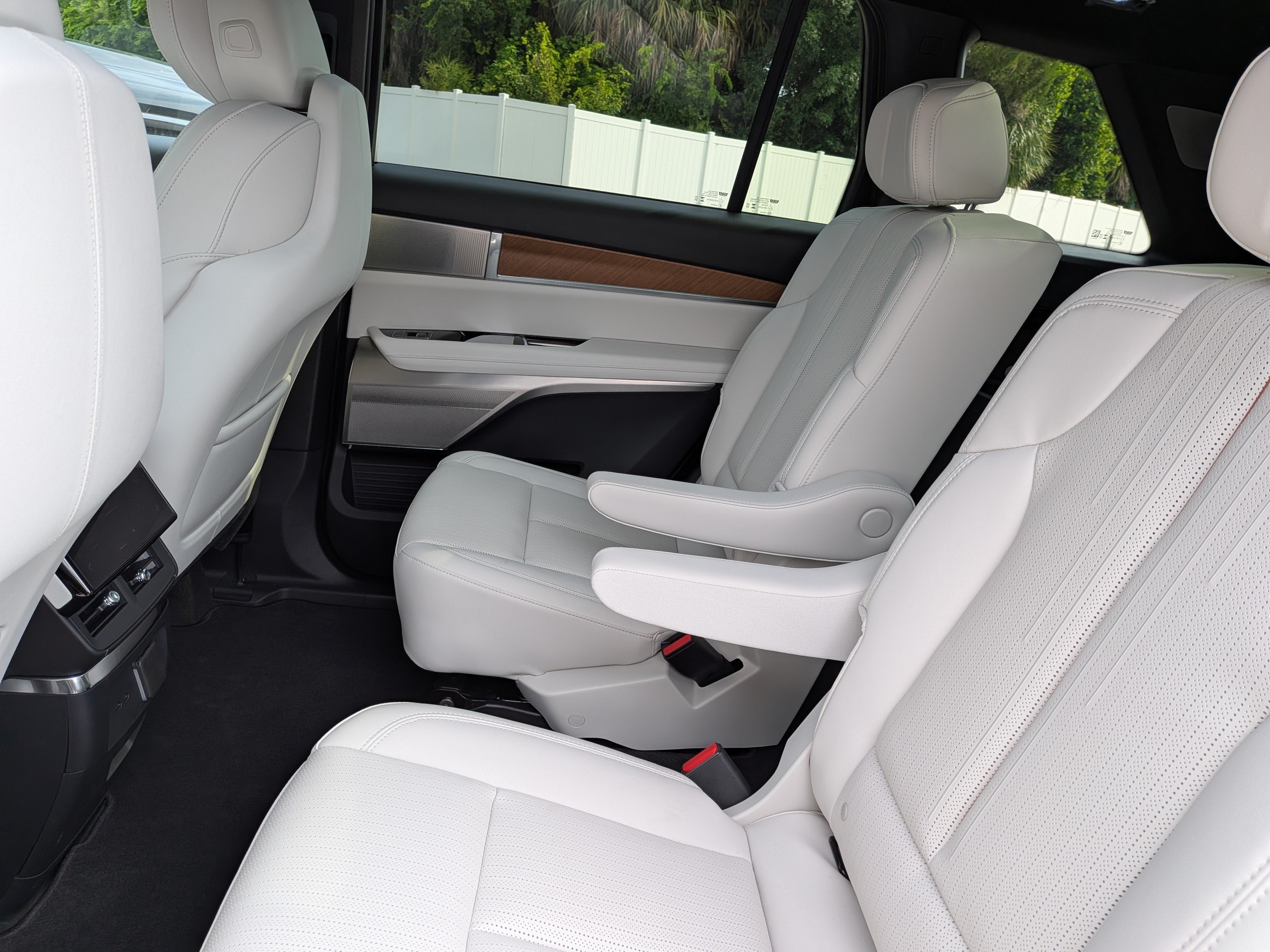 2027 Cadillac VISTIQ Sport