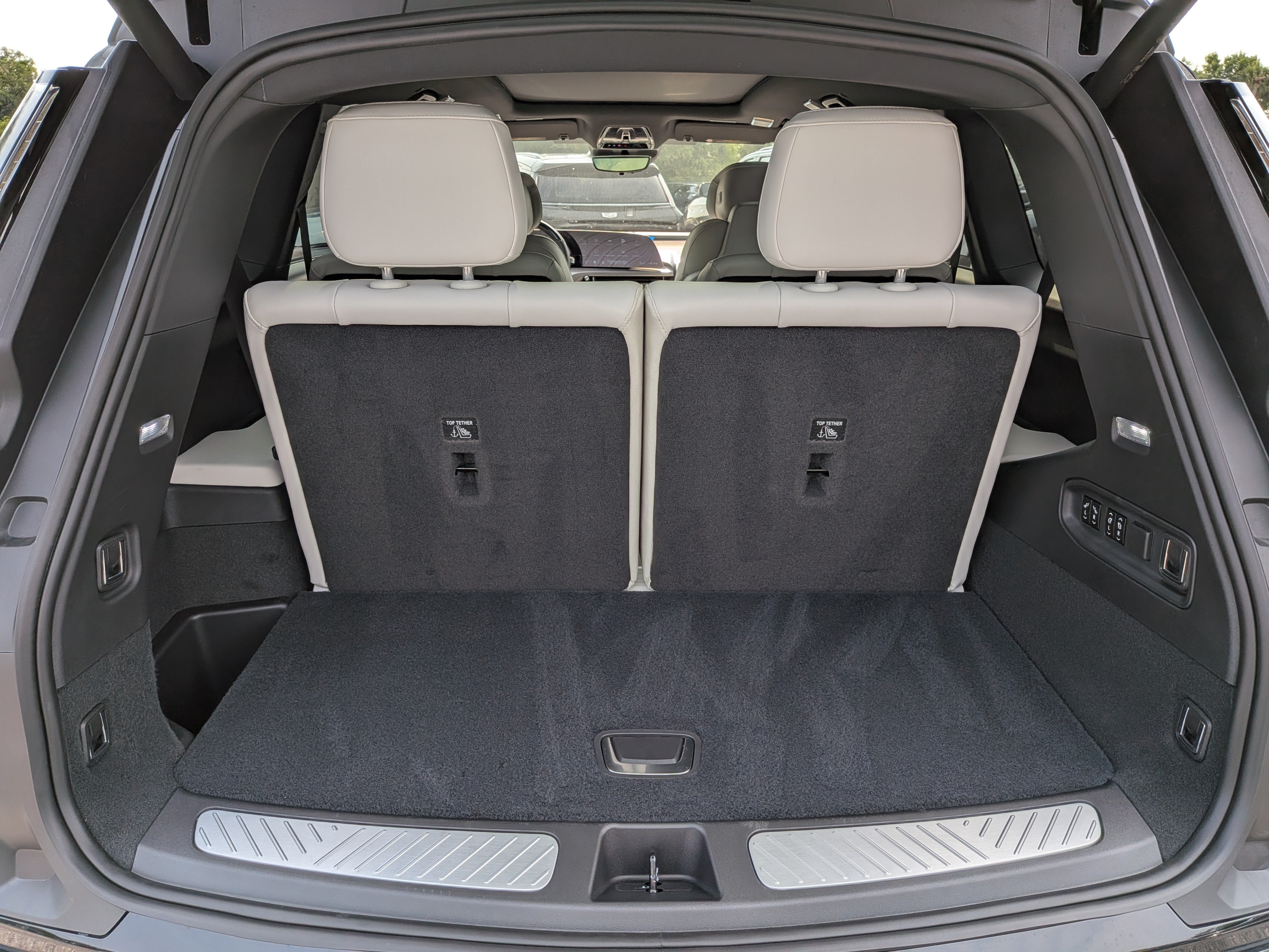 2027 Cadillac VISTIQ Sport