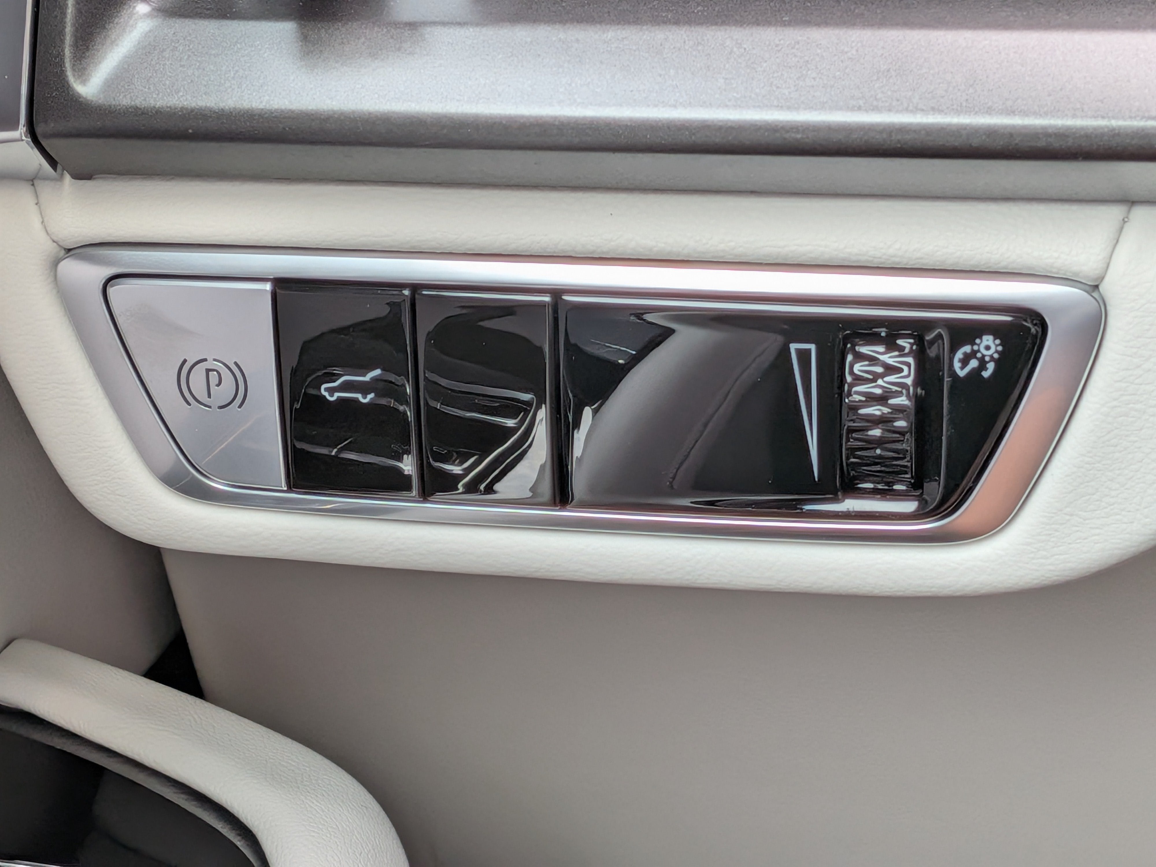 2027 Cadillac VISTIQ Sport