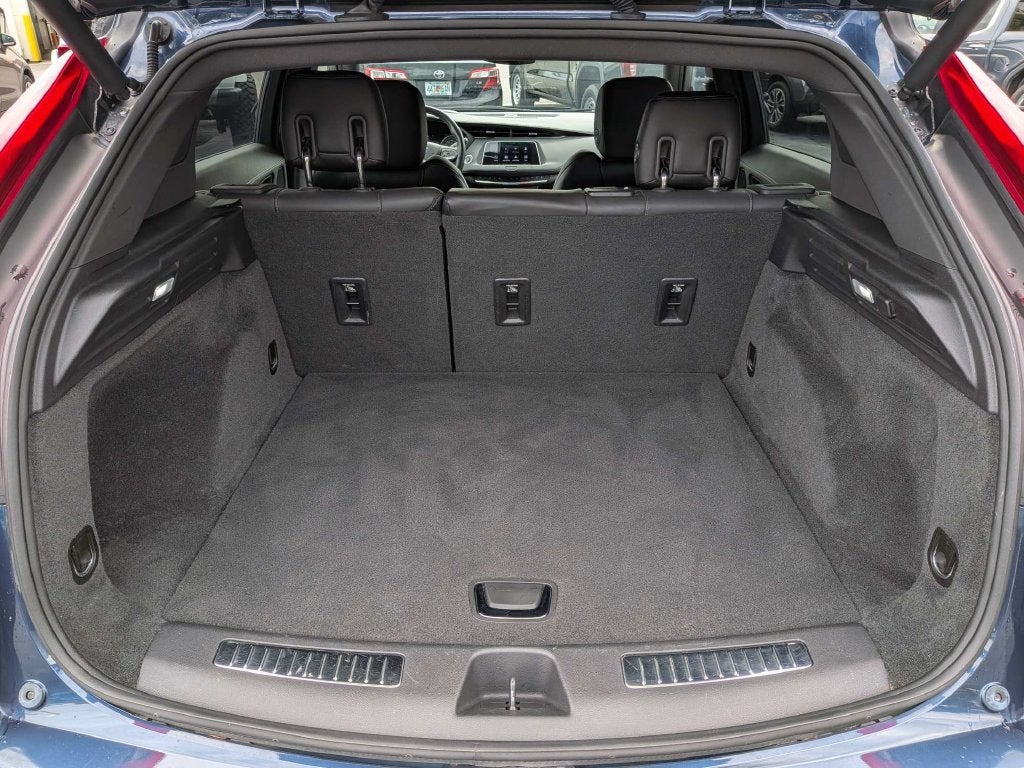 2020 Cadillac XT4 FWD Premium Luxury