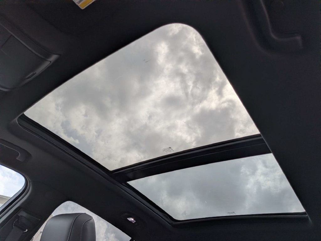 2020 Cadillac XT4 FWD Premium Luxury