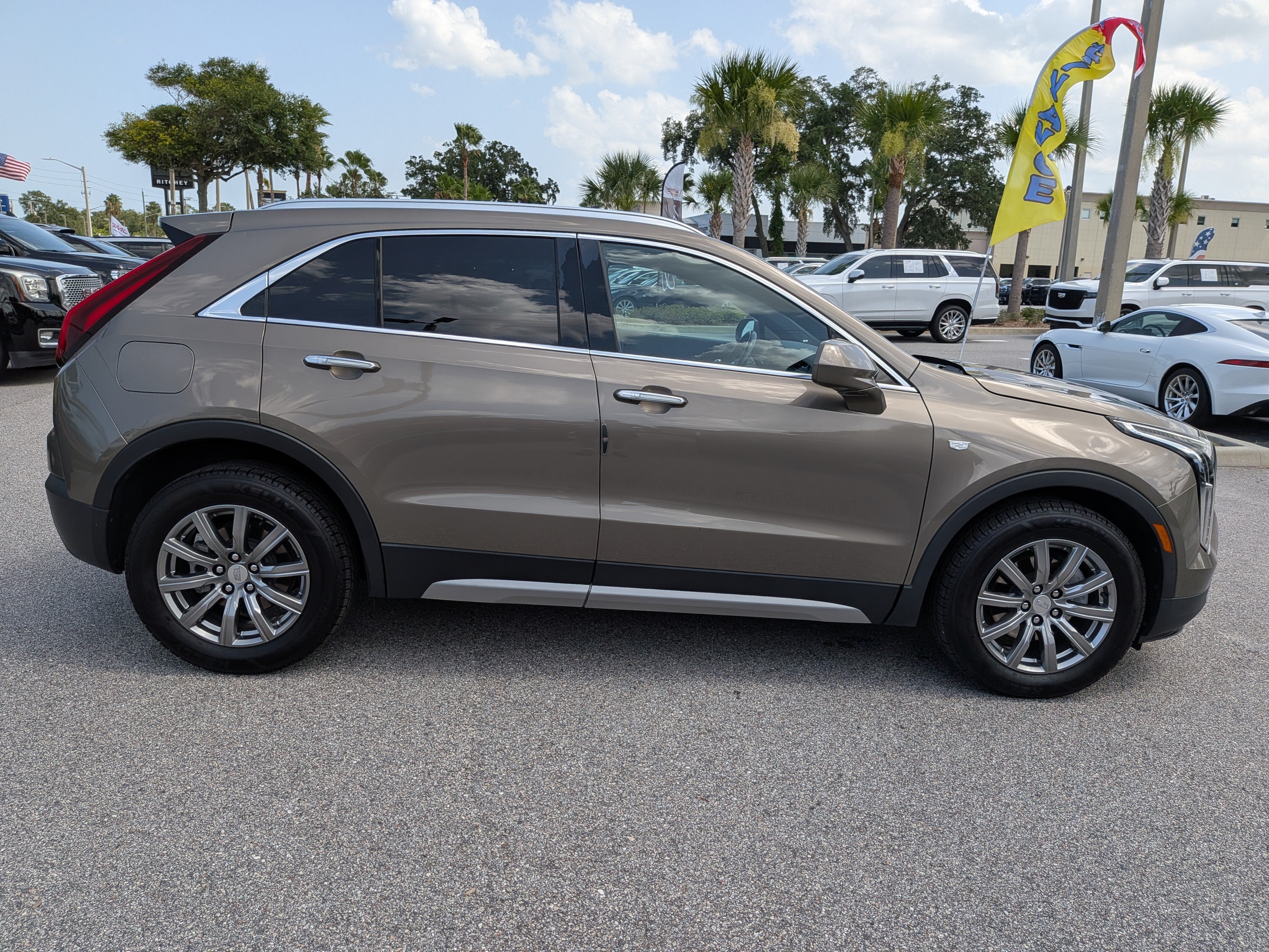 2020 Cadillac XT4 FWD Premium Luxury