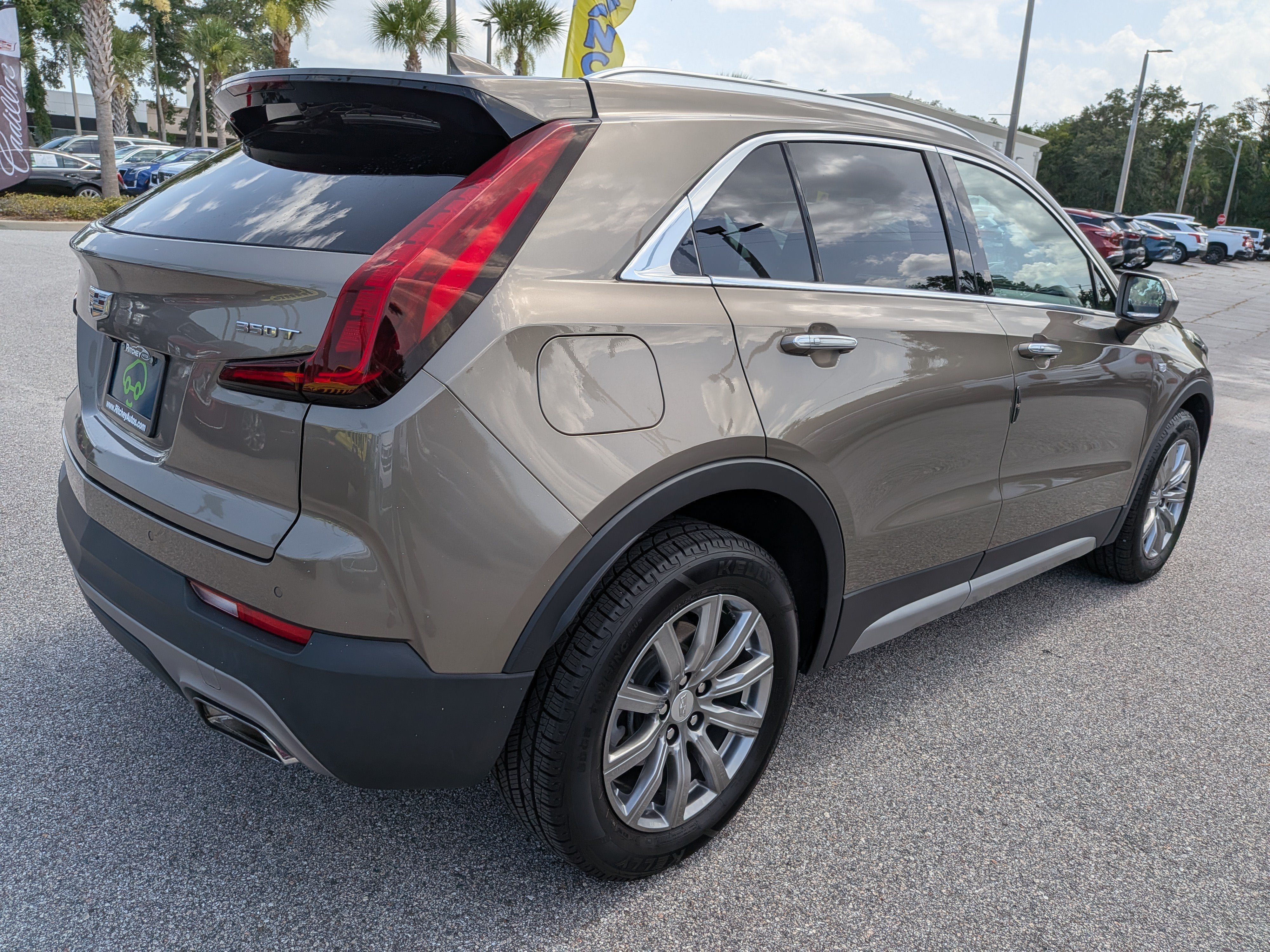2020 Cadillac XT4 FWD Premium Luxury