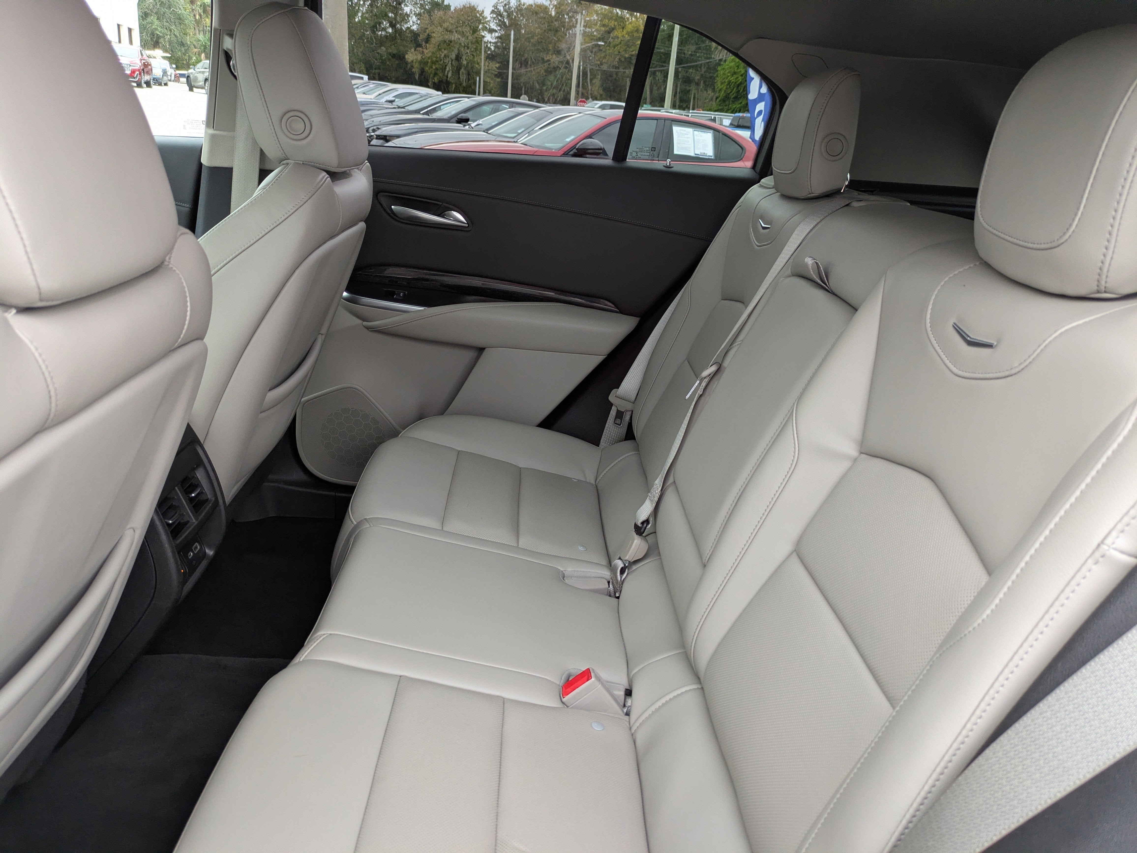 2021 Cadillac XT4 Premium Luxury