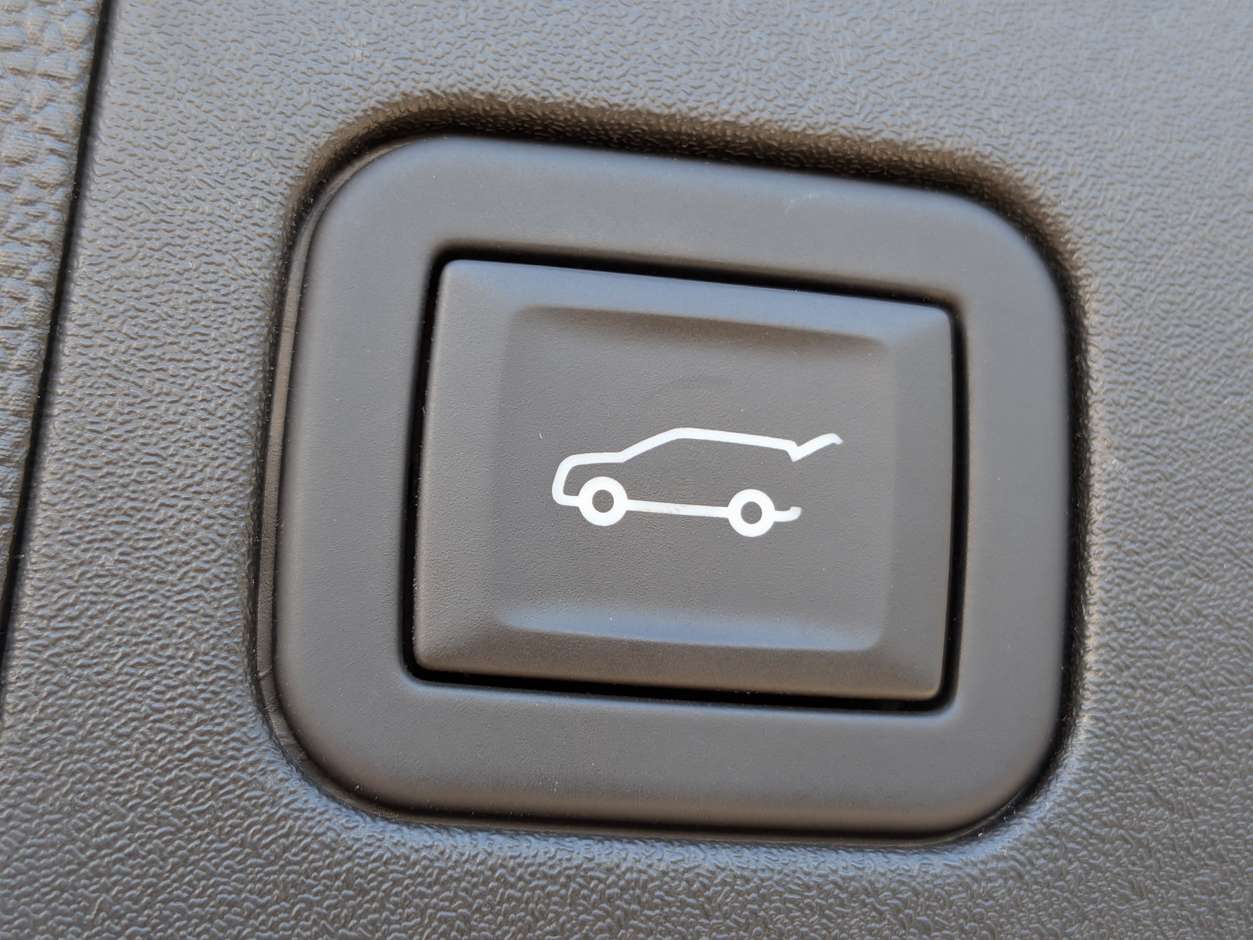2023 Cadillac XT4 FWD Premium Luxury