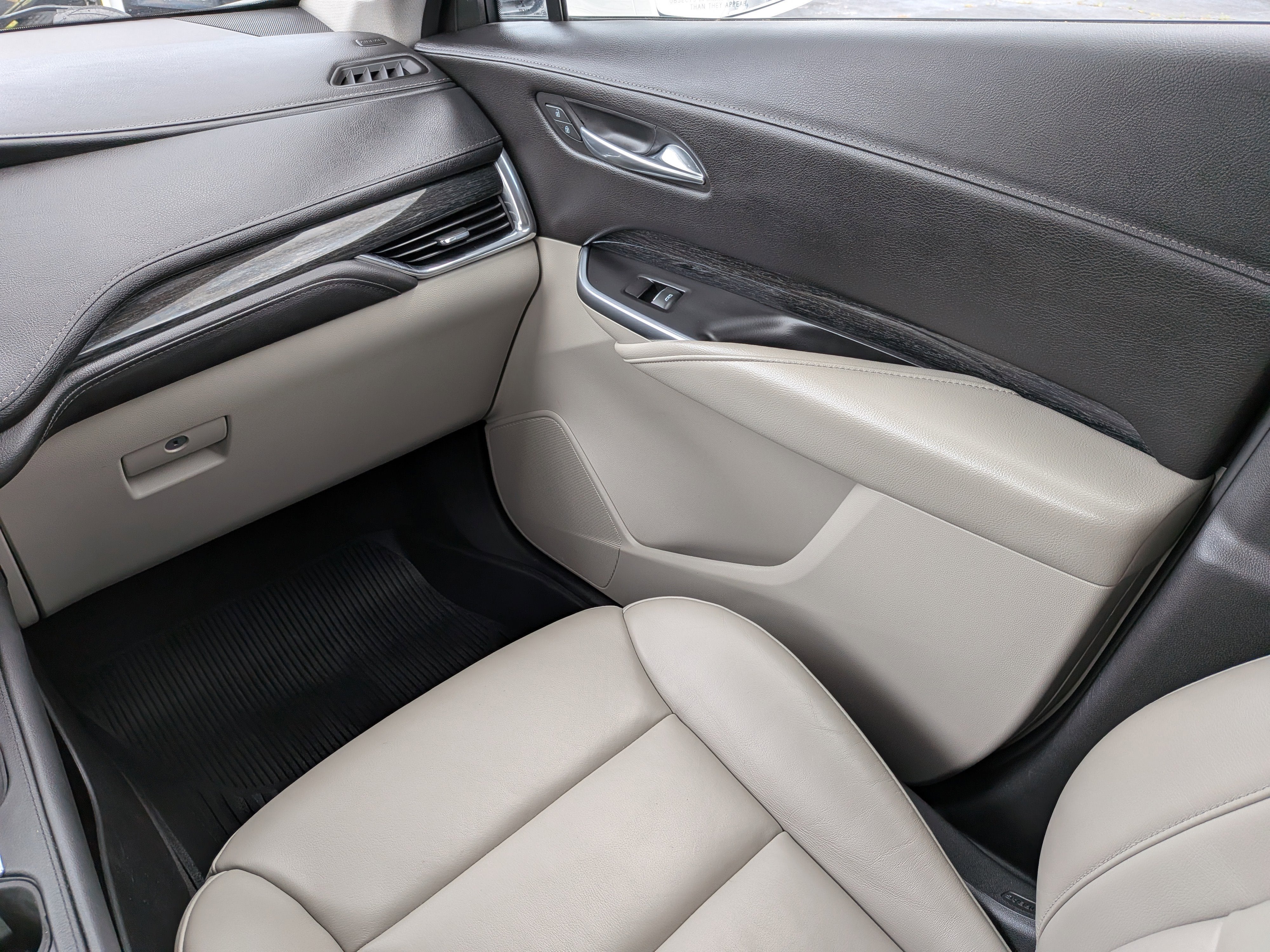 2020 Cadillac XT4 AWD Premium Luxury