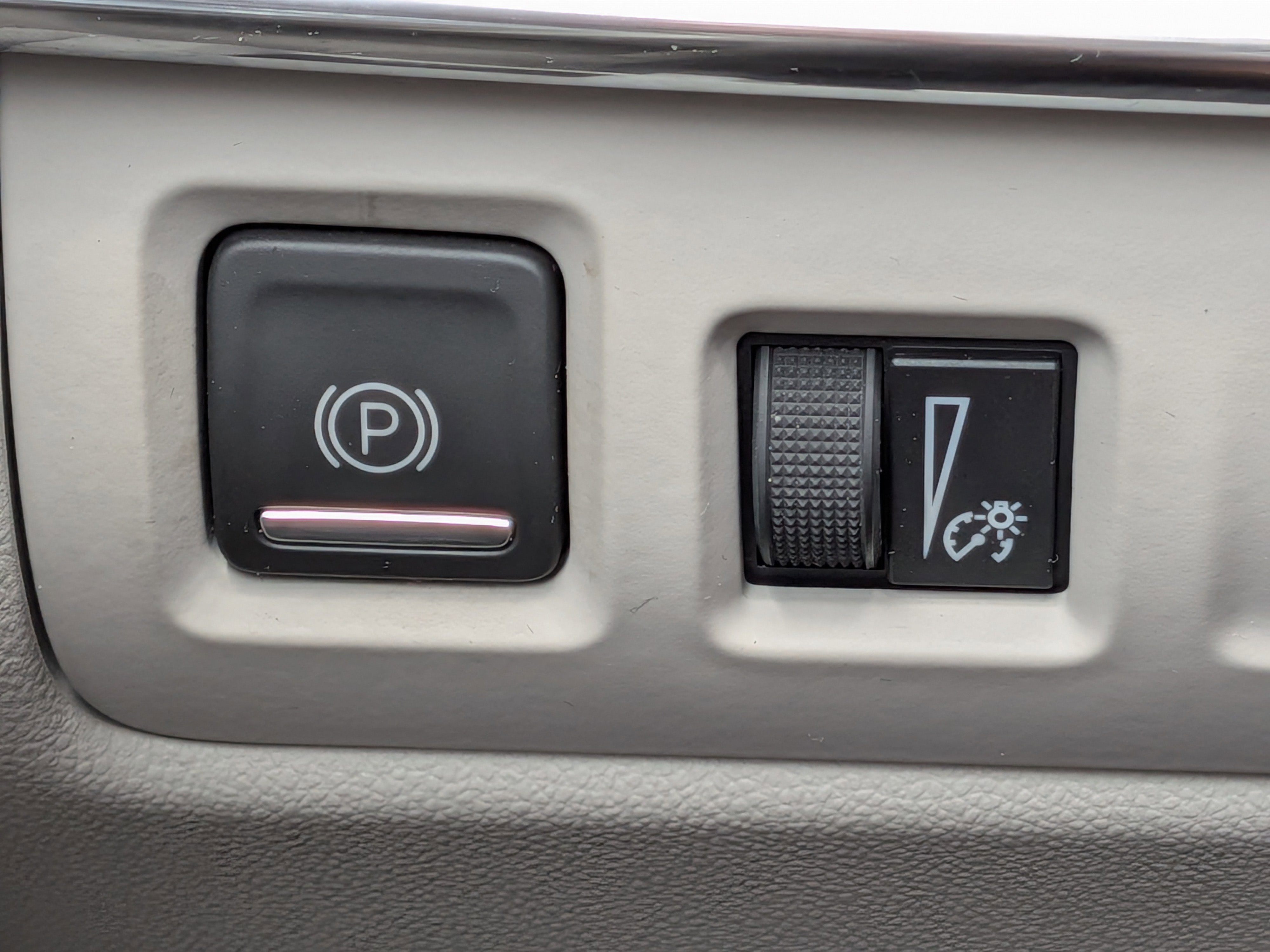2020 Cadillac XT4 AWD Premium Luxury