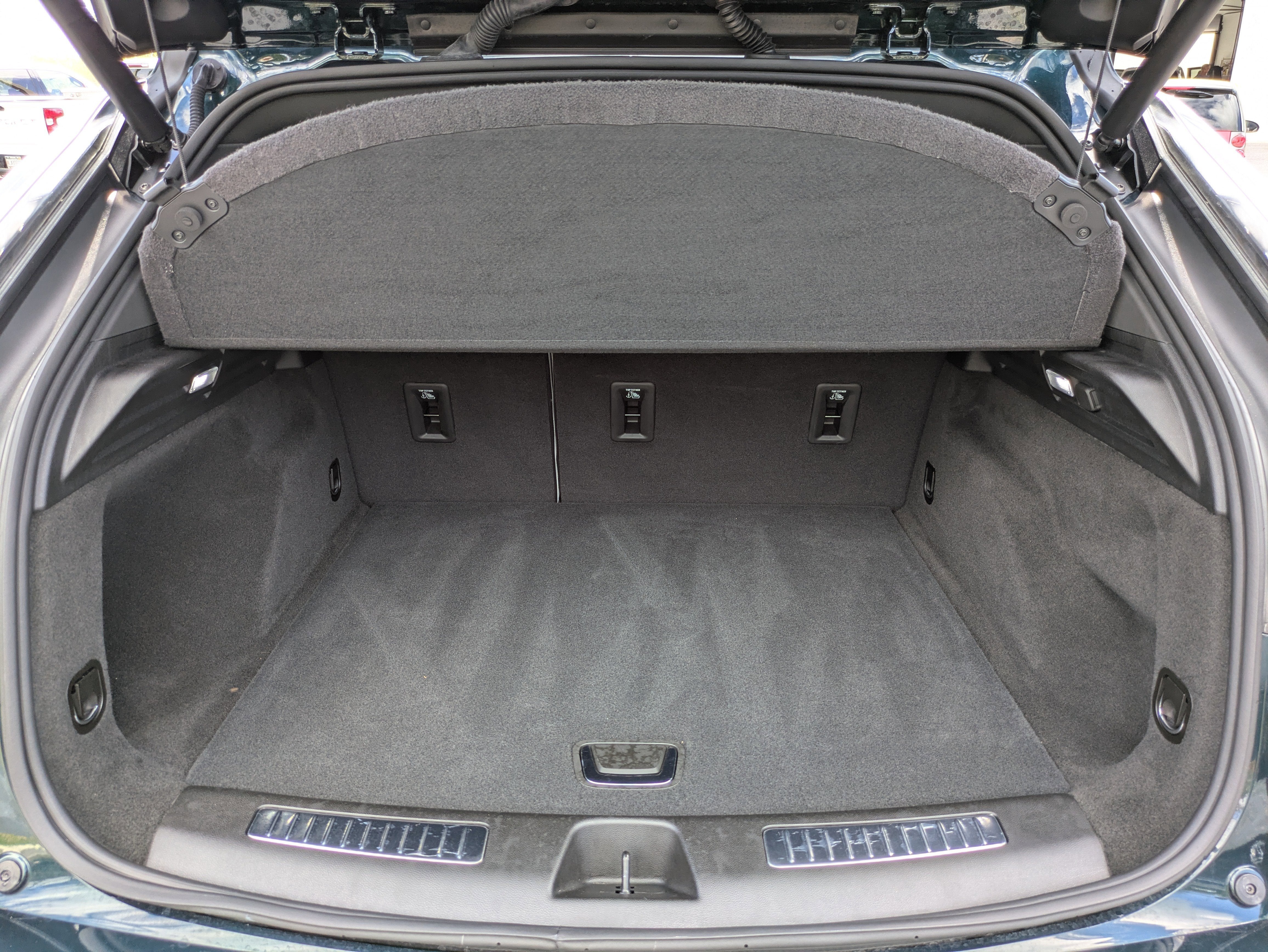 2025 Cadillac XT4 Sport