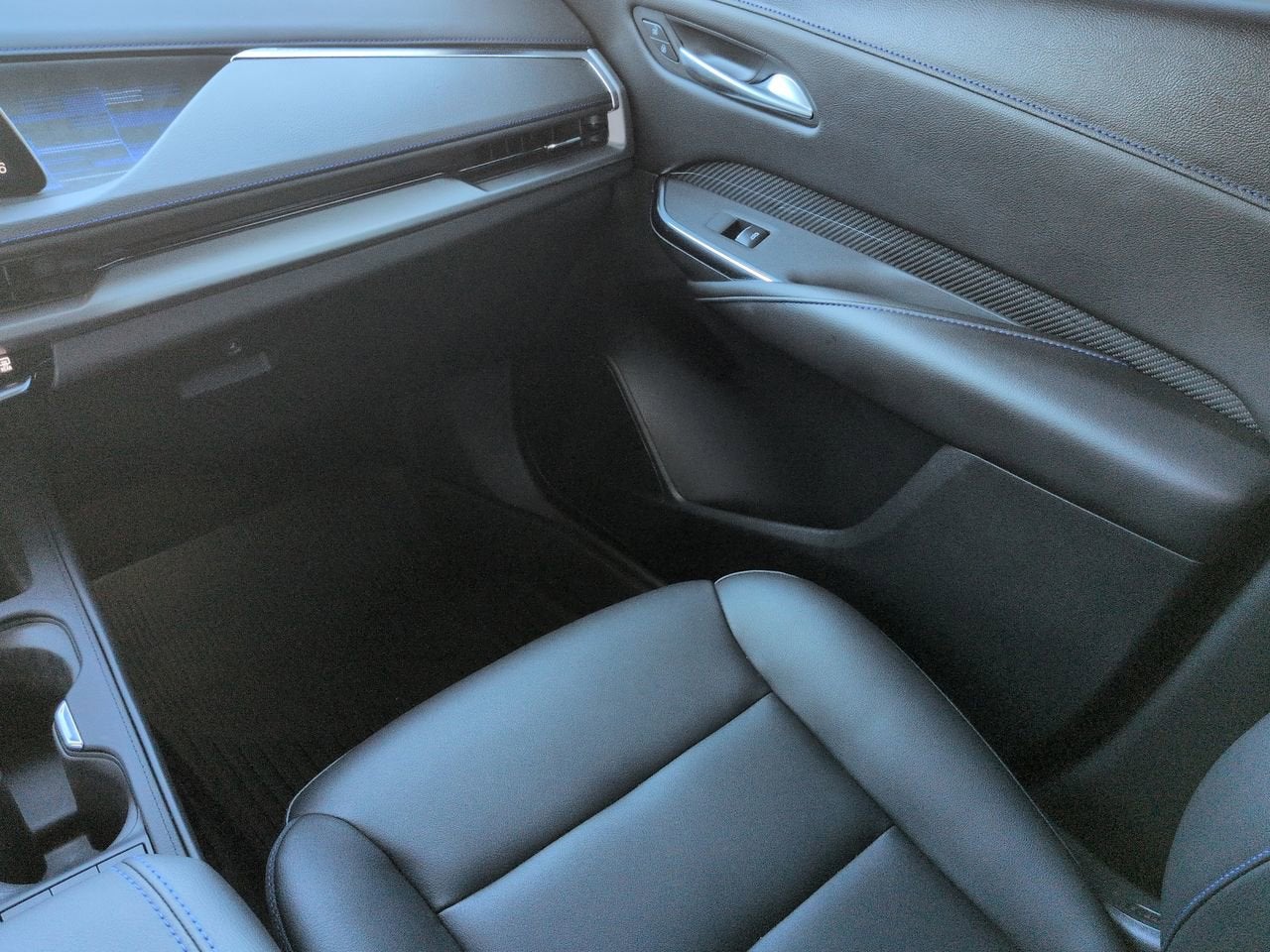 2025 Cadillac XT4 Sport