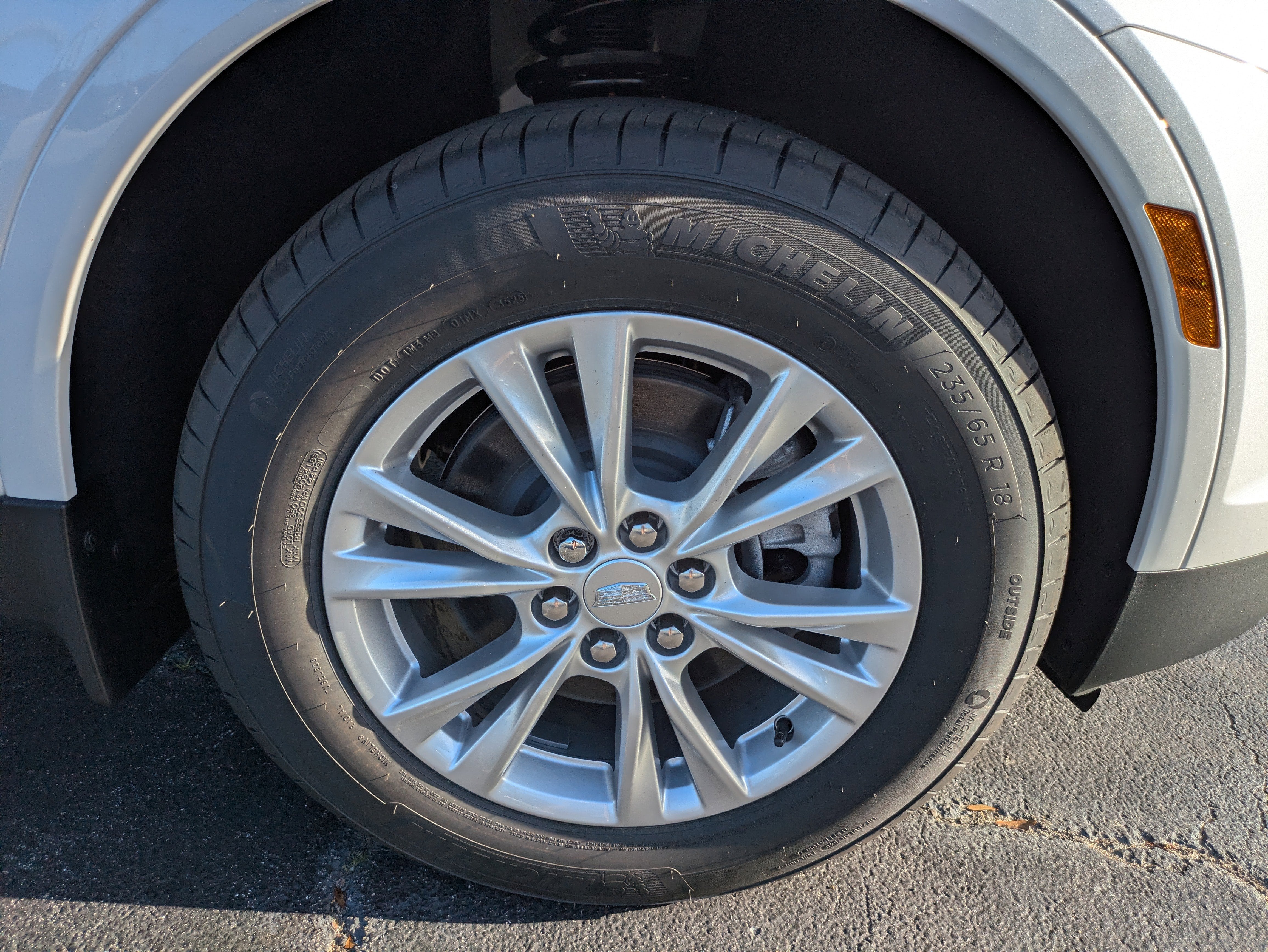 2026 Cadillac XT5 Luxury