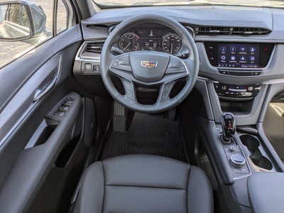 2026 Cadillac XT5 Luxury