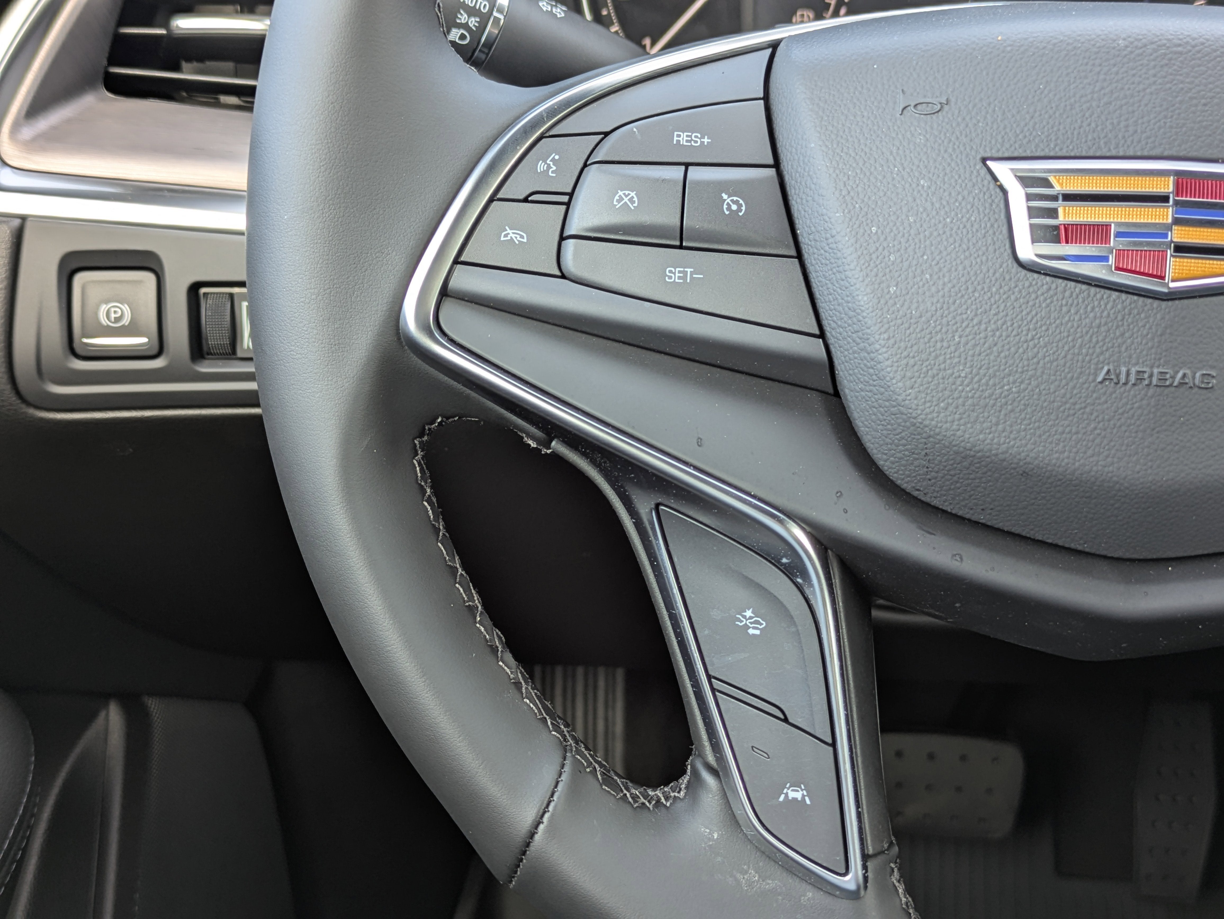 2026 Cadillac XT5 Luxury