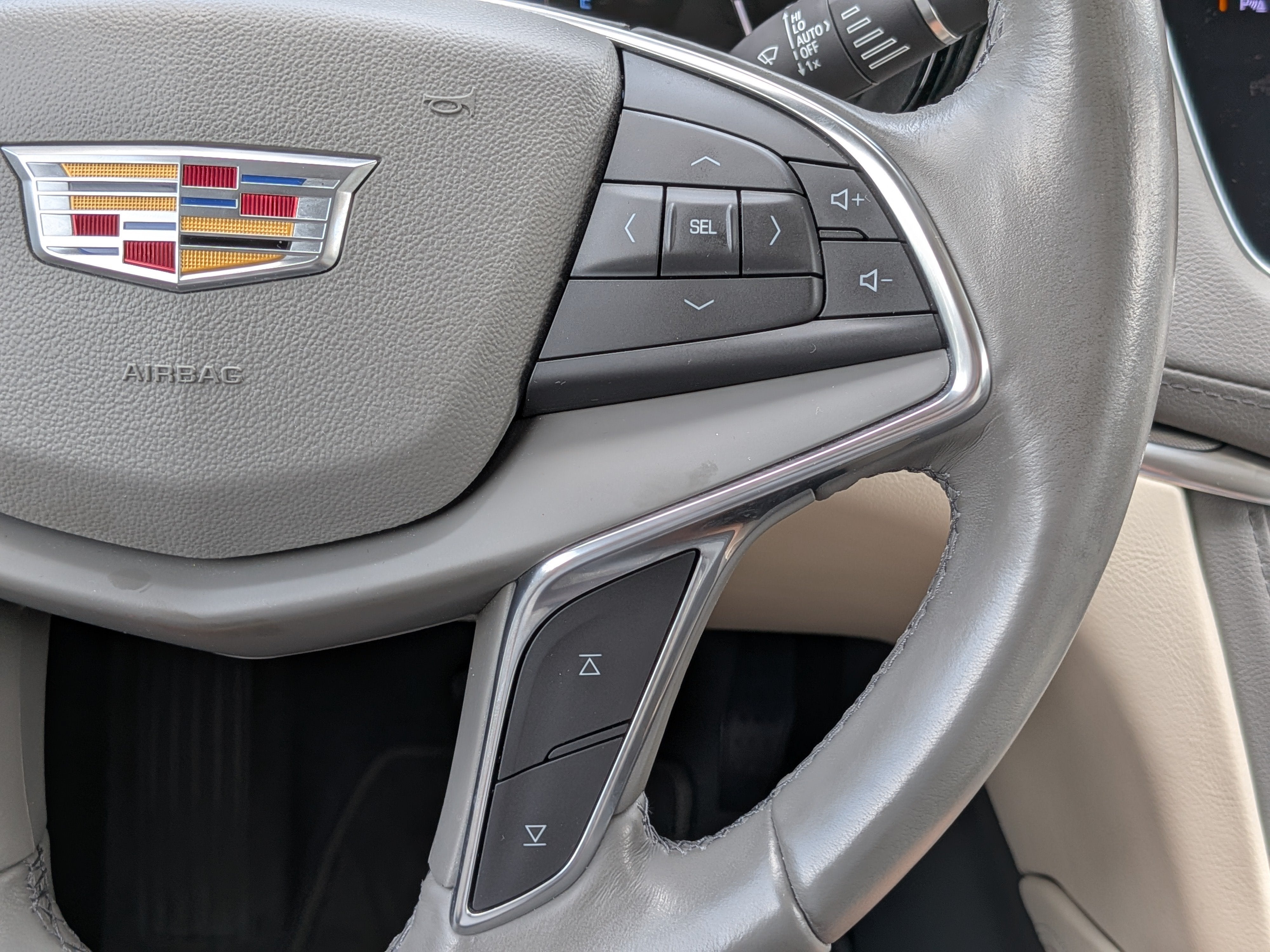 2019 Cadillac XT5 Luxury FWD