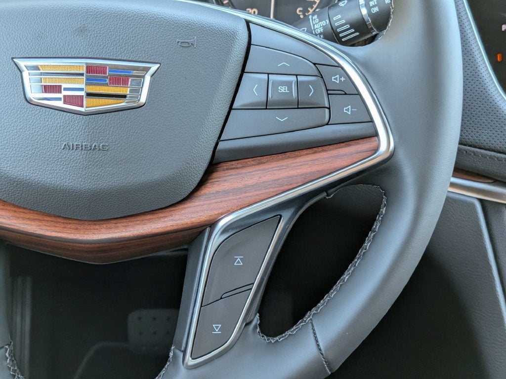 2026 Cadillac XT5 Premium Luxury