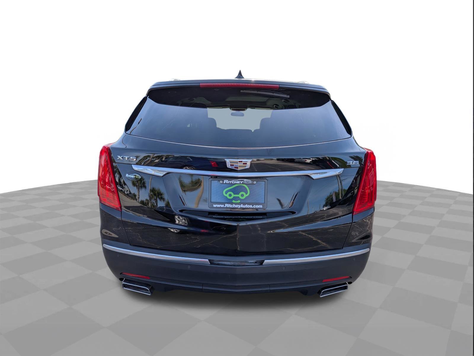 2018 Cadillac XT5 Luxury FWD