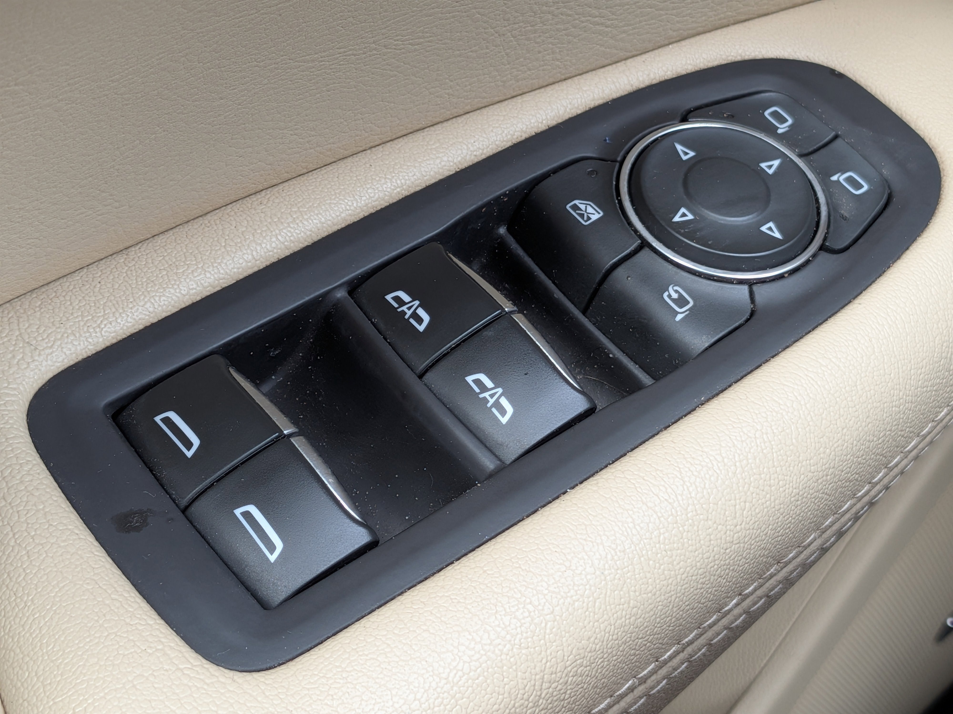 2019 Cadillac XT5 Luxury FWD